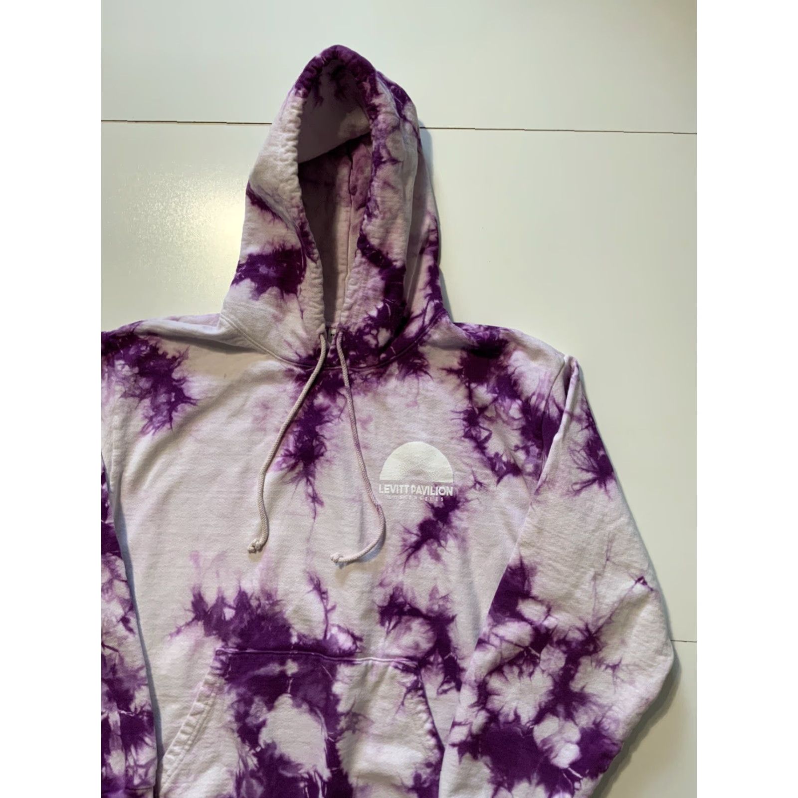 Vintage VINTAGE Everybody .World Levitt Pavilion Los Angeles Purple Tie Dye Heavyweight Hoodie L Mens Size US L / EU 52-54 / 3 - 3 Thumbnail