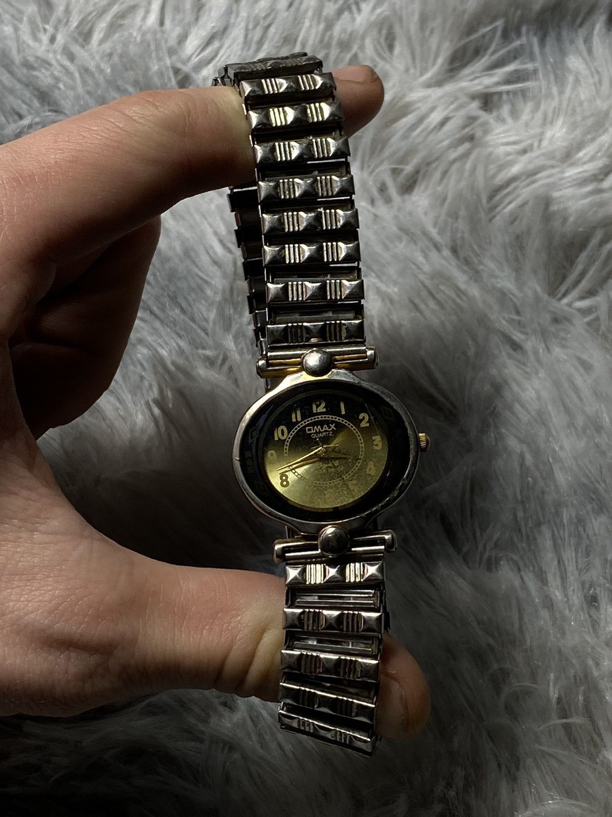 Jewelry × Vintage Omax Vintage Gold Dial Watch | Japan Movement | Unique Style Size ONE SIZE - 4 Thumbnail
