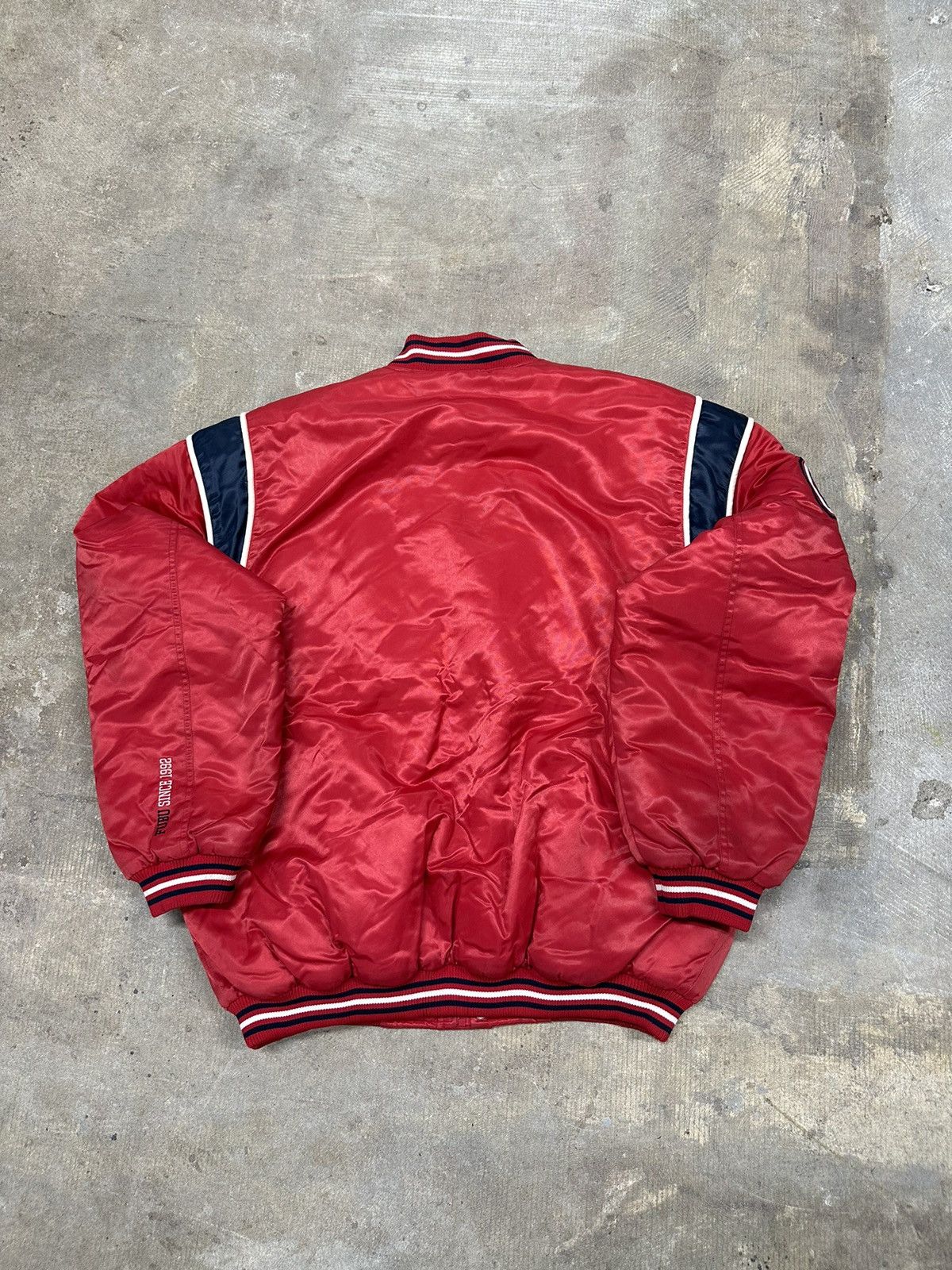 Fubu × Vintage Vintage 90s Y2K Quilted FUBU Spell Out Satin Jacket Size XL Size US XL / EU 56 / 4 - 7 Thumbnail