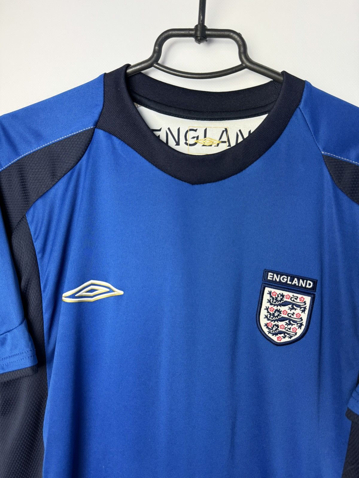 Umbro England 2006 2007 Training Football Soccer Jersey Umbro Size US M / EU 48-50 / 2 - 3 Thumbnail