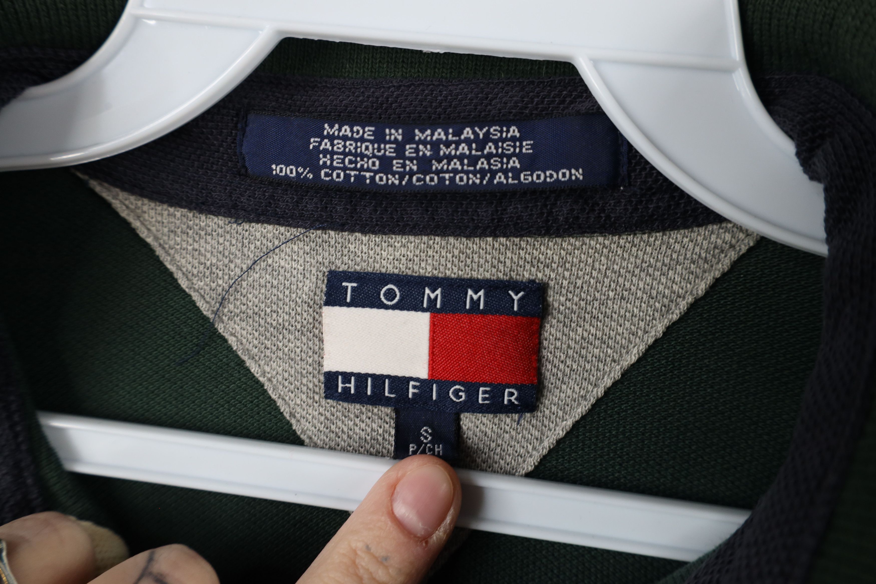 Tommy Hilfiger × Vintage Vintage 90s Tommy Hilfiger Striped Collared Polo Shirt Green Size US S / EU 44-46 / 1 - 10 Thumbnail