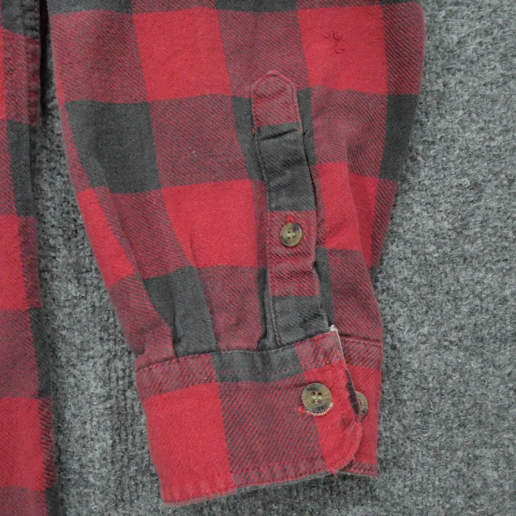 Vintage VINTAGE Northeast Outfitters Flannel Shirt Mens XL Red Black Buffalo Plaid 90s 2000s Workwear Casual Button-Up Pockets Distressed Size US XL / EU 56 / 4 - 3 Thumbnail