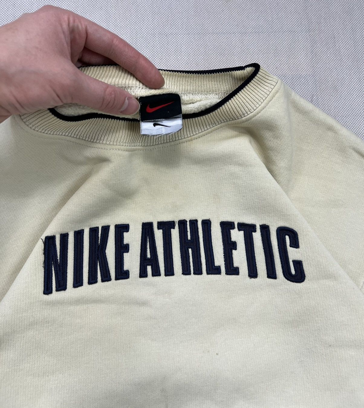 Nike × Vintage Sweatshirt Nike Athletic Spellout Vintage 90’s Size US M / EU 48-50 / 2 - 2 Thumbnail