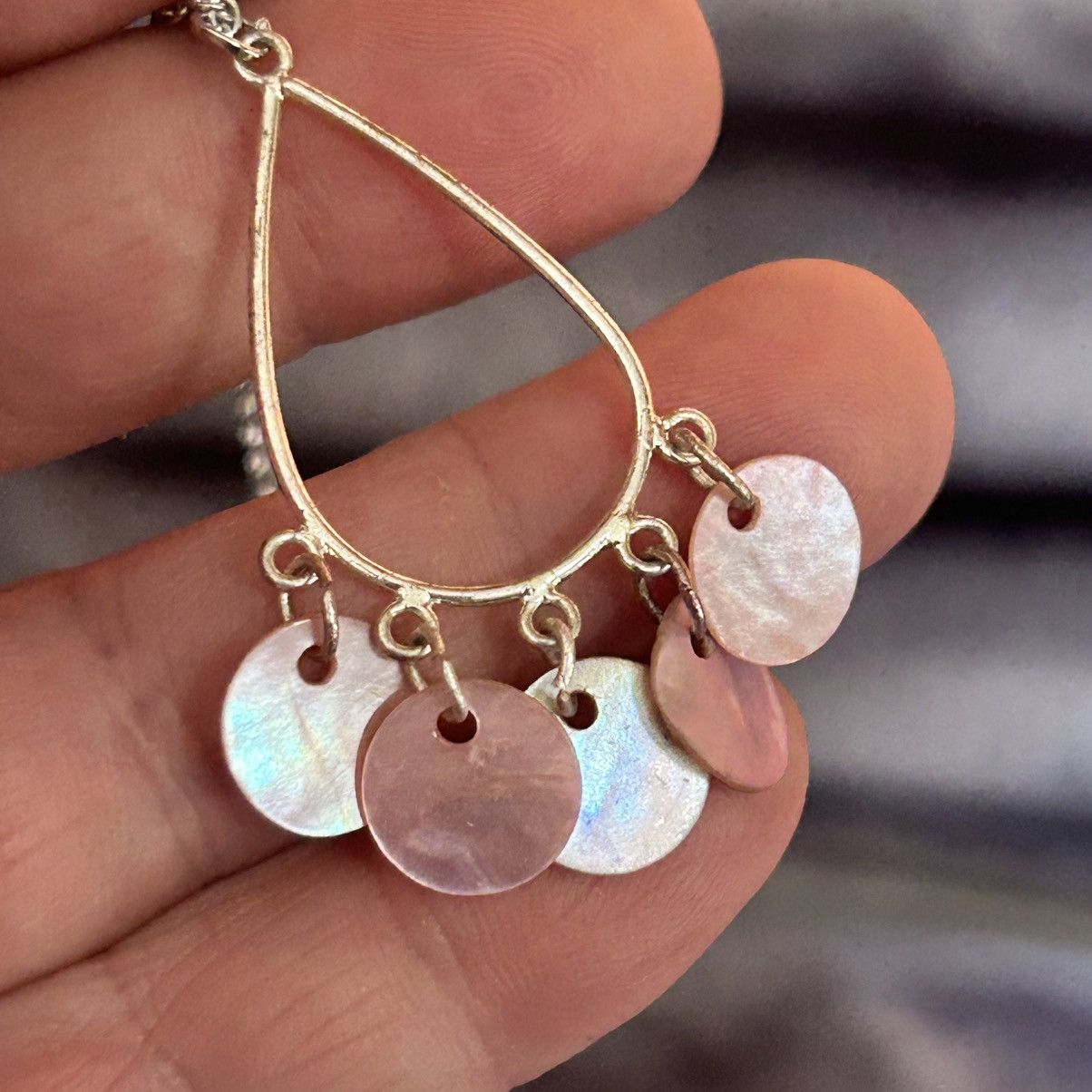 Handmade Handcrafted shell disc chandelier pendant on chain necklace Size ONE SIZE - 6 Thumbnail