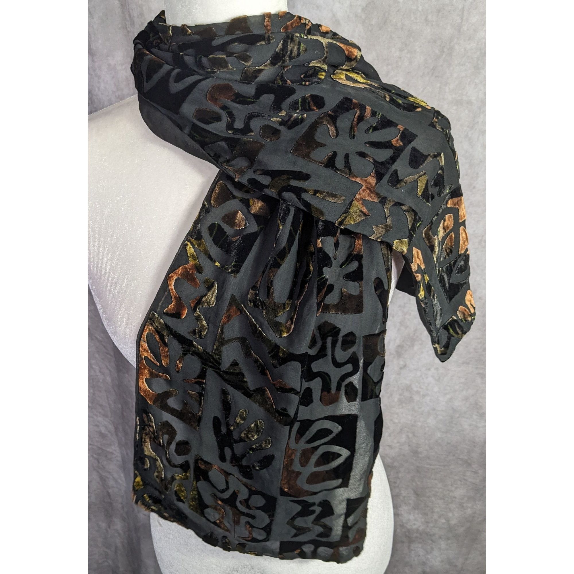 Other Vintage Burnt Velvet Floral Scarf Hawaiian-Inspired Black & Size ONE SIZE - 12 Thumbnail