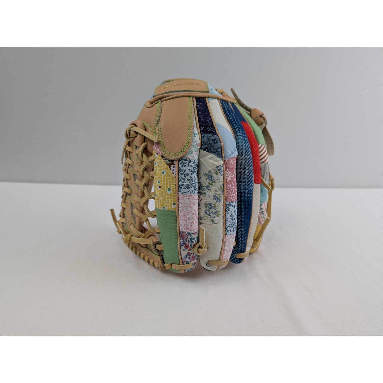 Better With Age o1rshd1 Size: OS / Gloves in Multicolor Size ONE SIZE - 1 Thumbnail