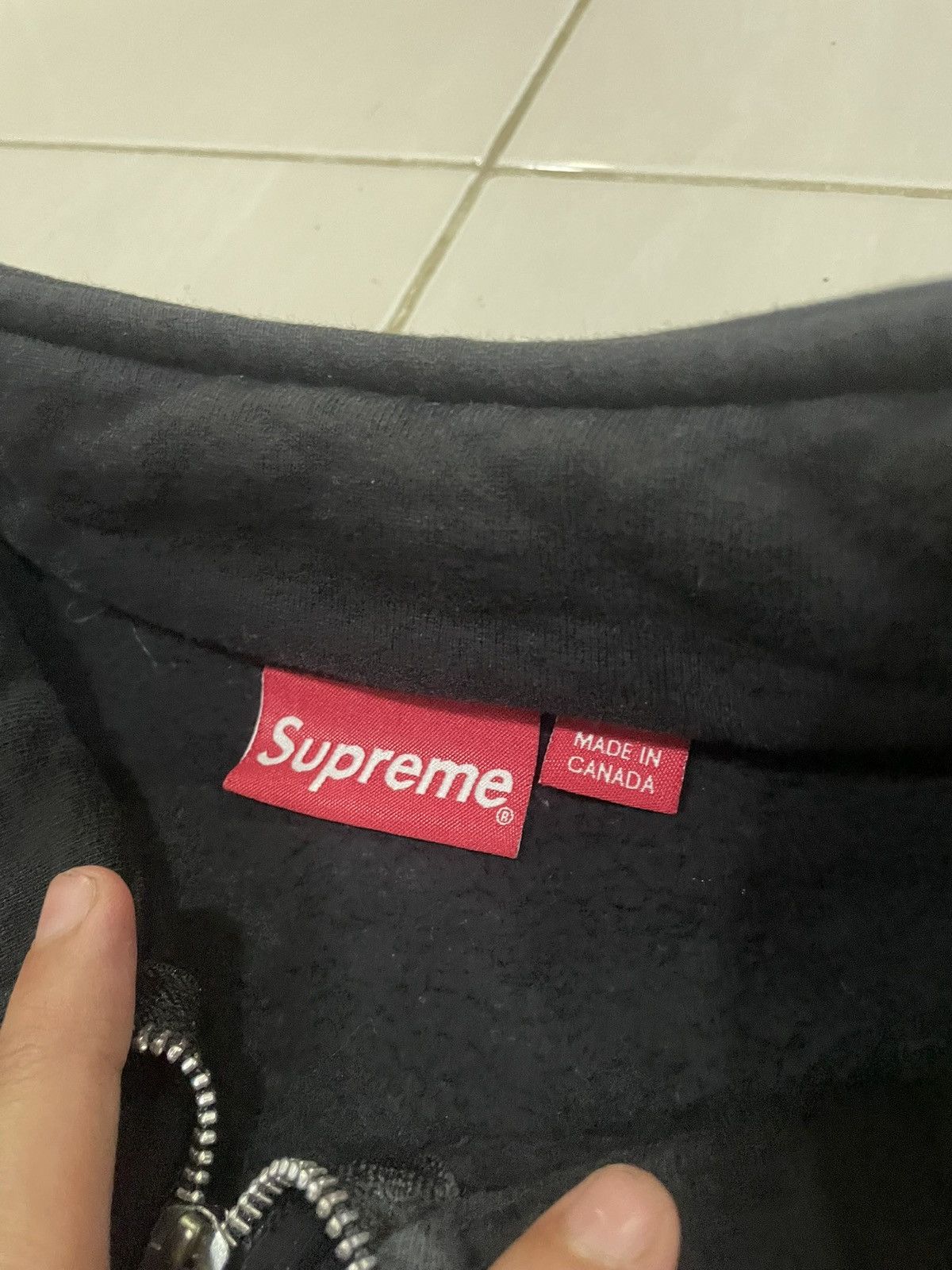 Supreme SUPREME WORLD TOUR HALFZIPPER Size US M / EU 48-50 / 2 - 2 Thumbnail