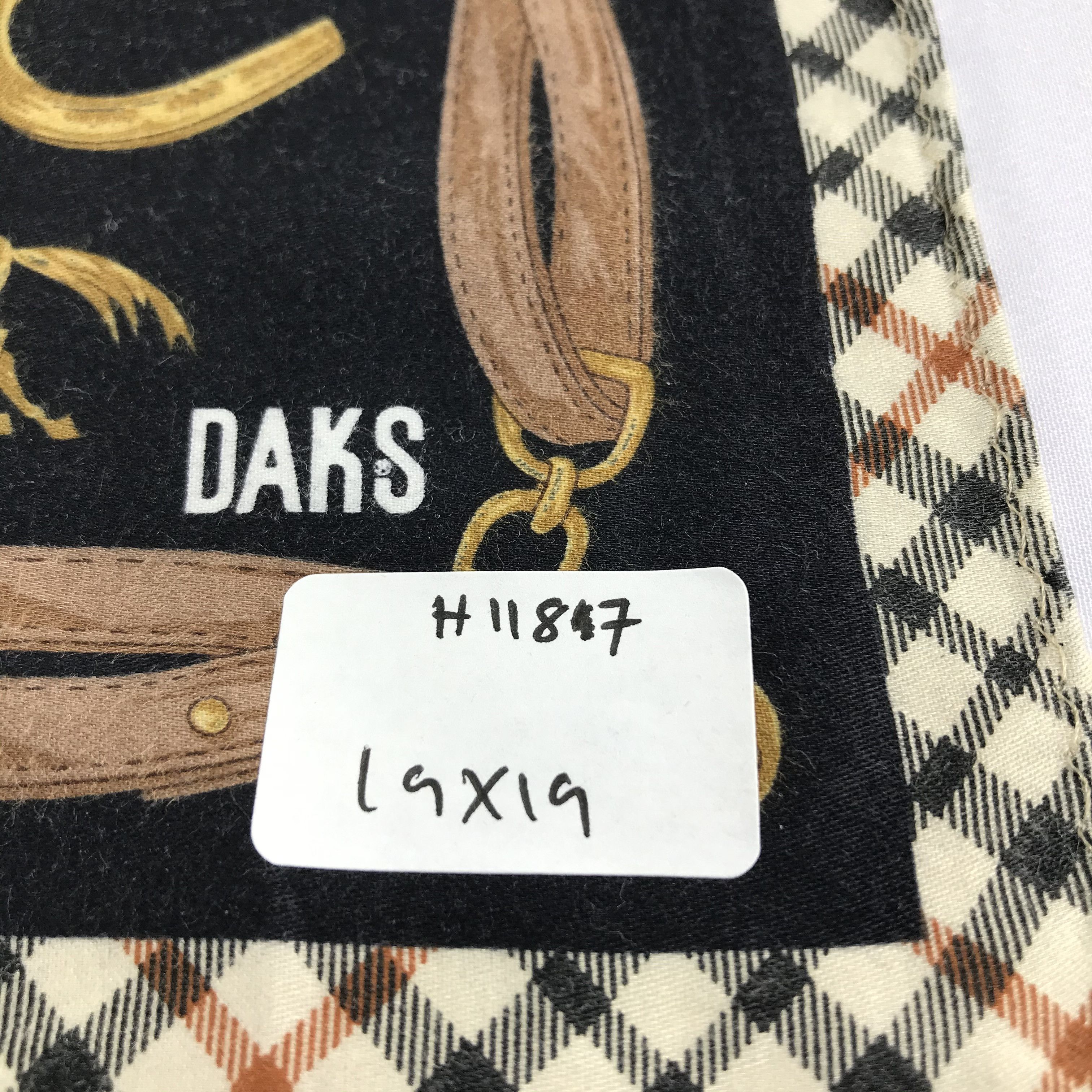 DAKS Daks Handkerchief Neckerchief Bandana H1187 Size ONE SIZE - 4 Thumbnail