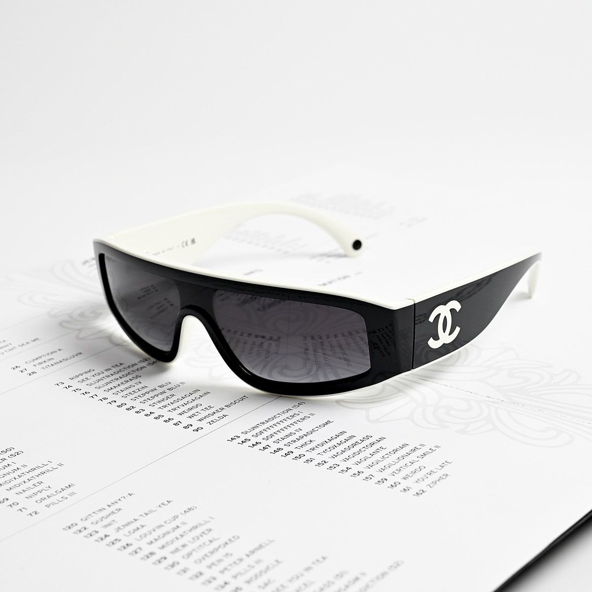 Chanel CHANEL 0CH6057 SUNGLASSES Size ONE SIZE - 1 Thumbnail