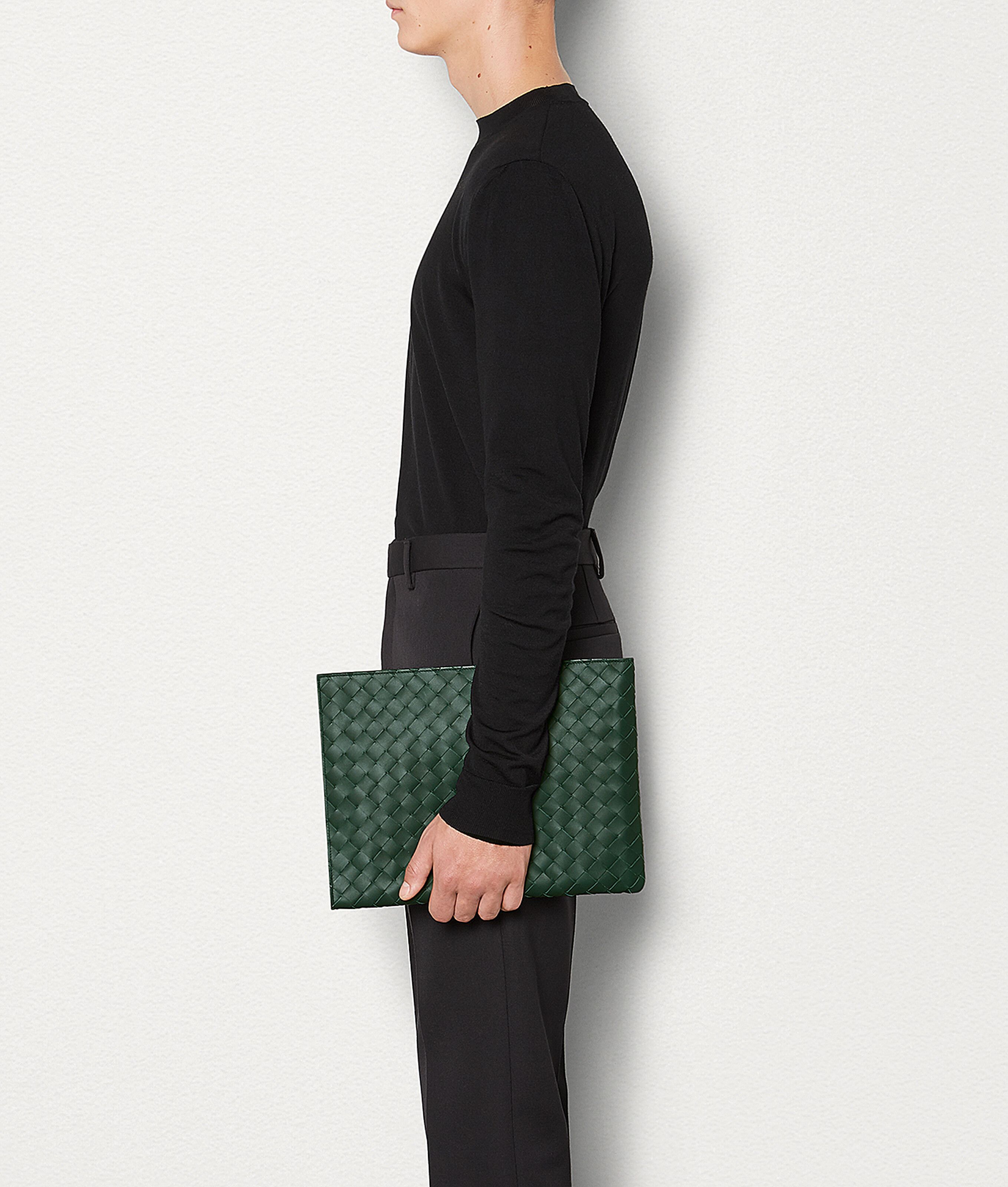 Bottega Veneta o1n1vont0624 Size: OS / Pouch in Dark Green Size ONE SIZE - 4 Thumbnail