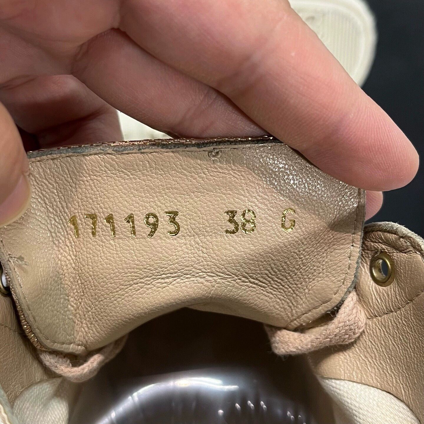 Gucci GUCCI Monogram High-Top Sneakers - Size 38 - 98% New Size US 7 / IT 37 - 7 Thumbnail