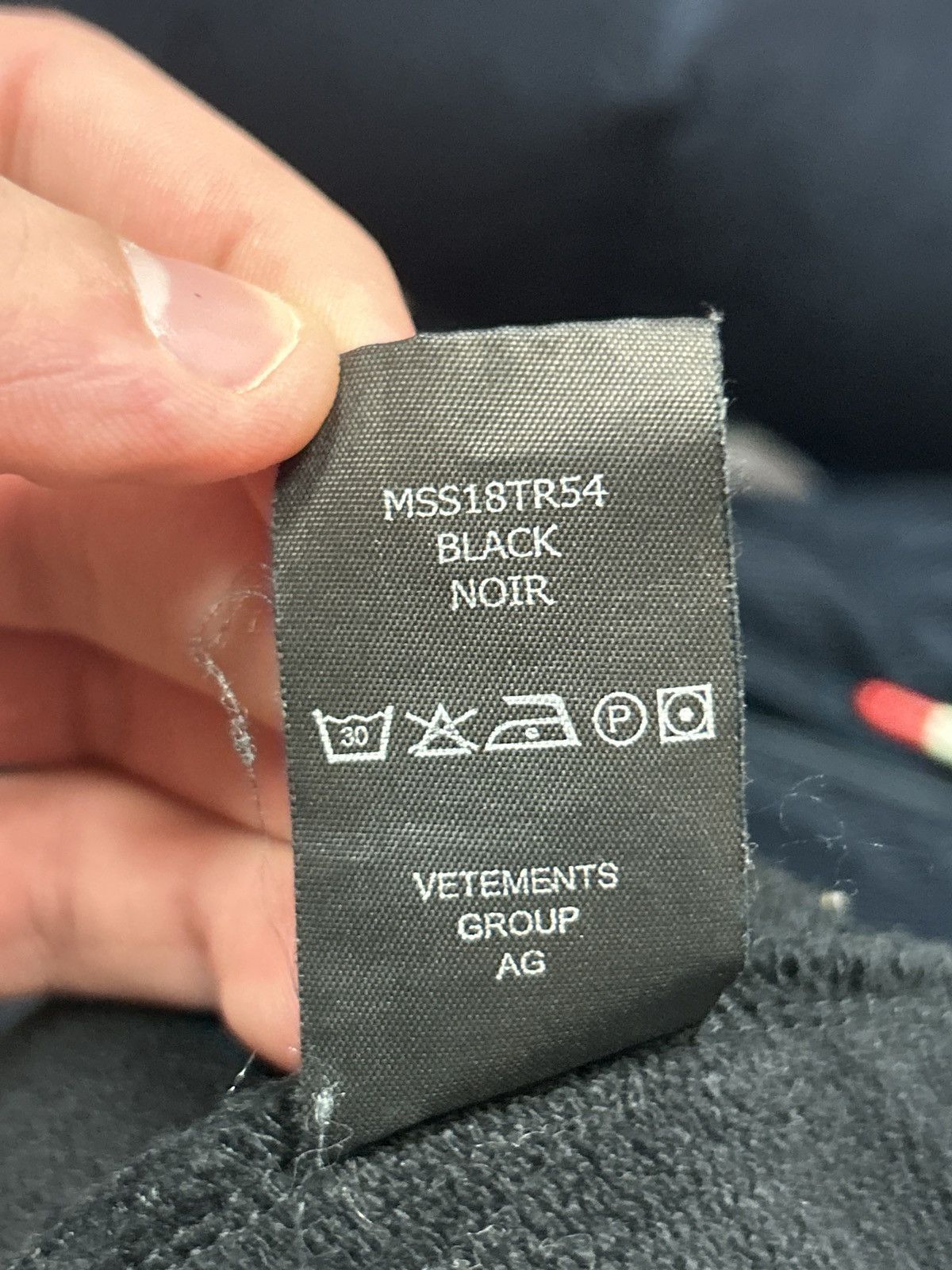 Vetements Vetements 2018 Ribbon Crewneck Size US L / EU 52-54 / 3 - 8 Thumbnail