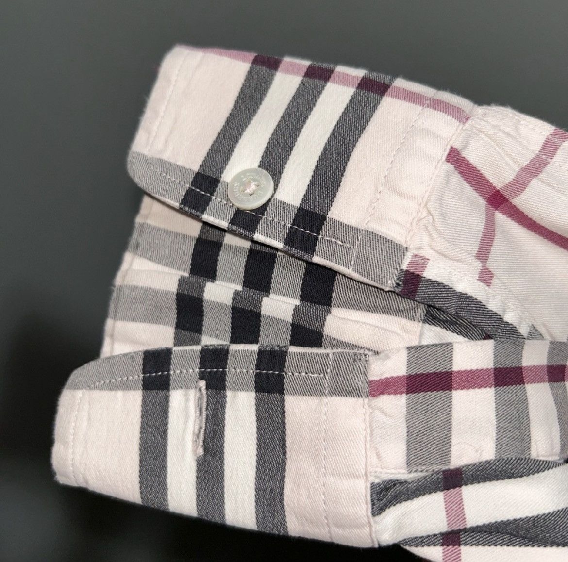 Burberry Burberry London Dusty Pink Nova Check Button Down sz XS Size XS / US 0-2 / IT 36-38 - 10 Thumbnail