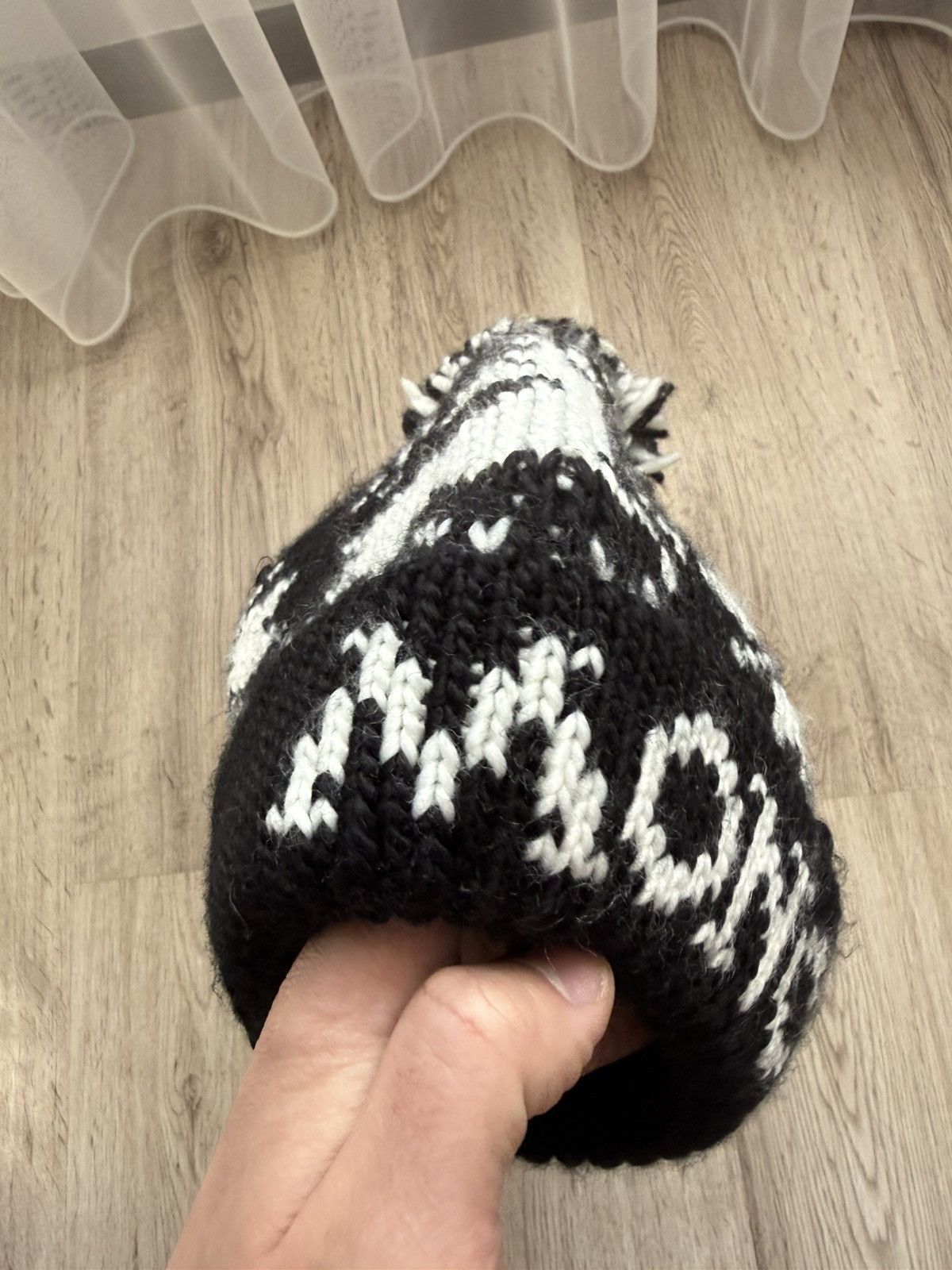 Moncler Moncler Logo Jacquard Pom Pom Hat Black White Wool Blend Size ONE SIZE - 13 Thumbnail