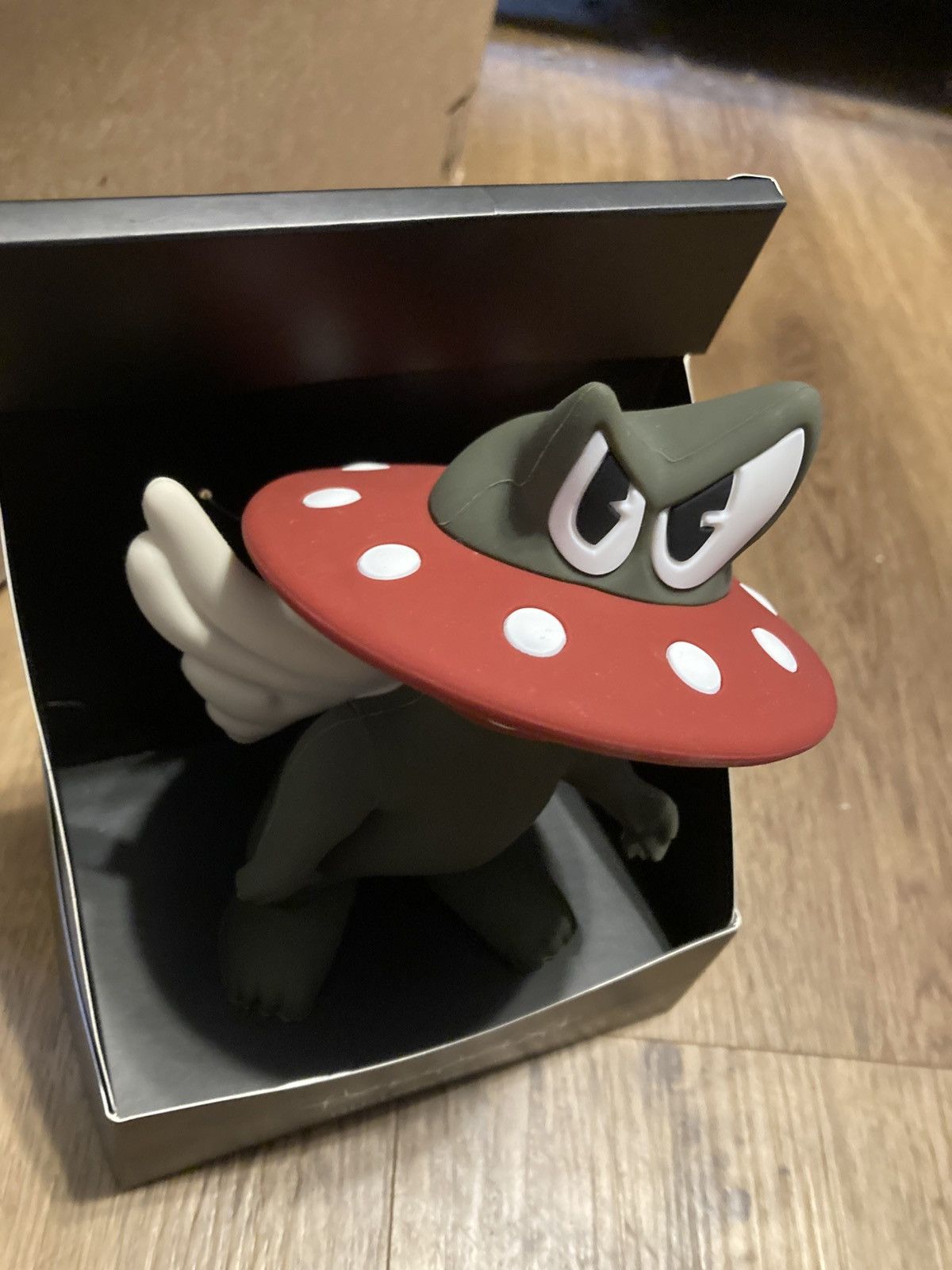 Undercover Undercover GU UFO Figure Display Size ONE SIZE - 2 Thumbnail