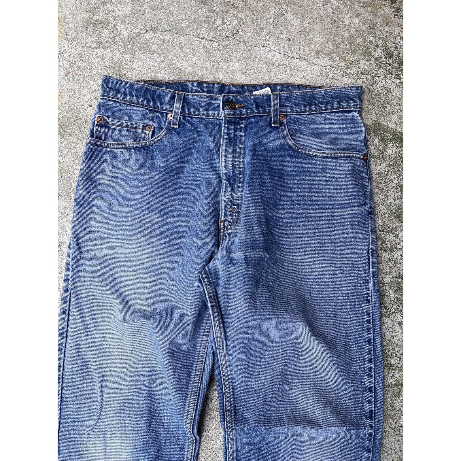Levi's VINTAGE 90s LEVIS 505 LIGHT WASH STRAIGHT LEG DENIM JEANS Size US 35 - 3 Thumbnail