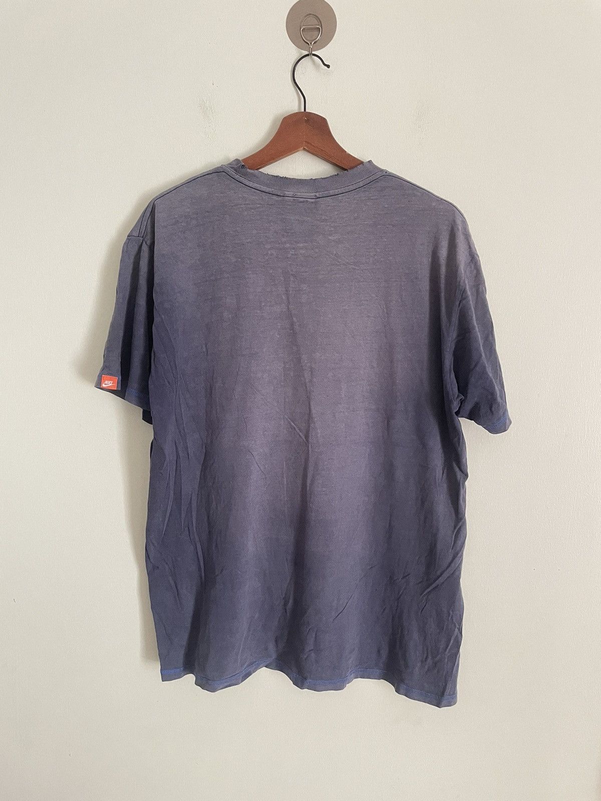 Nike Vintage Nike Tshirt Size US L / EU 52-54 / 3 - 2 Thumbnail