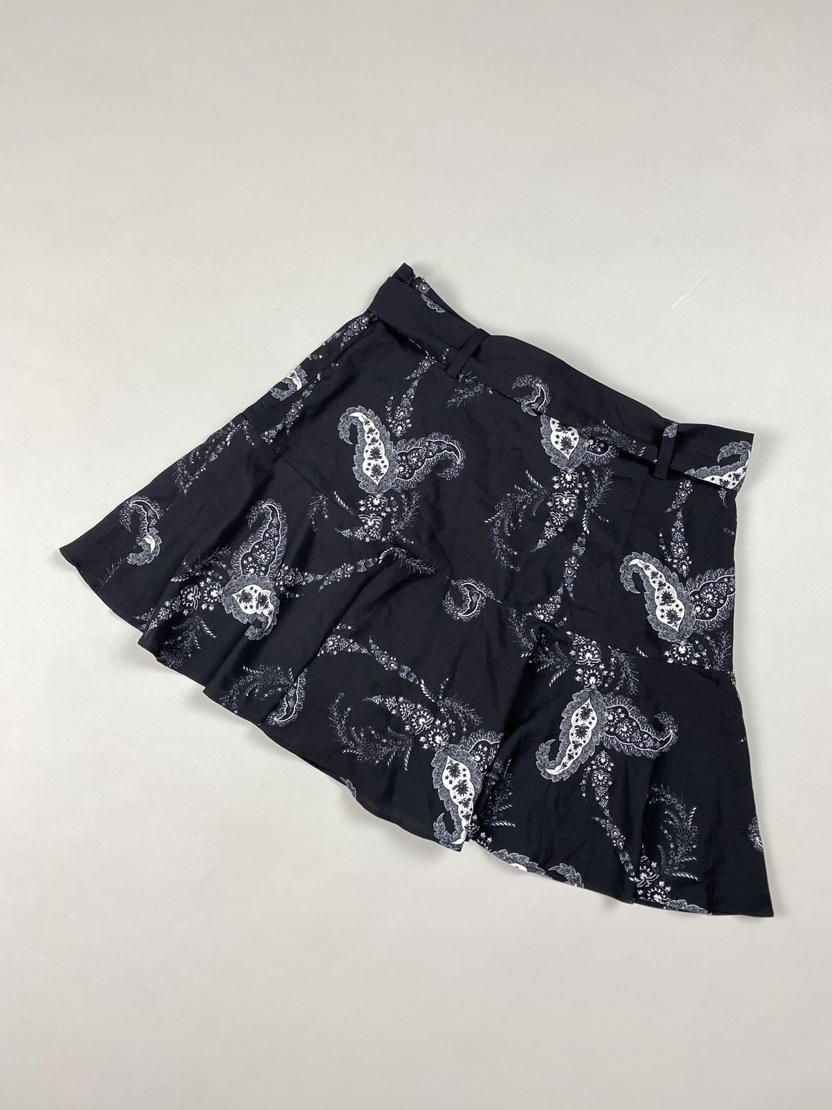 Allsaints Allsaints Frida Kashmir ladies skirt / skort size US 4 EU 36 Size 27" / US 4 / IT 40 - 15 Thumbnail