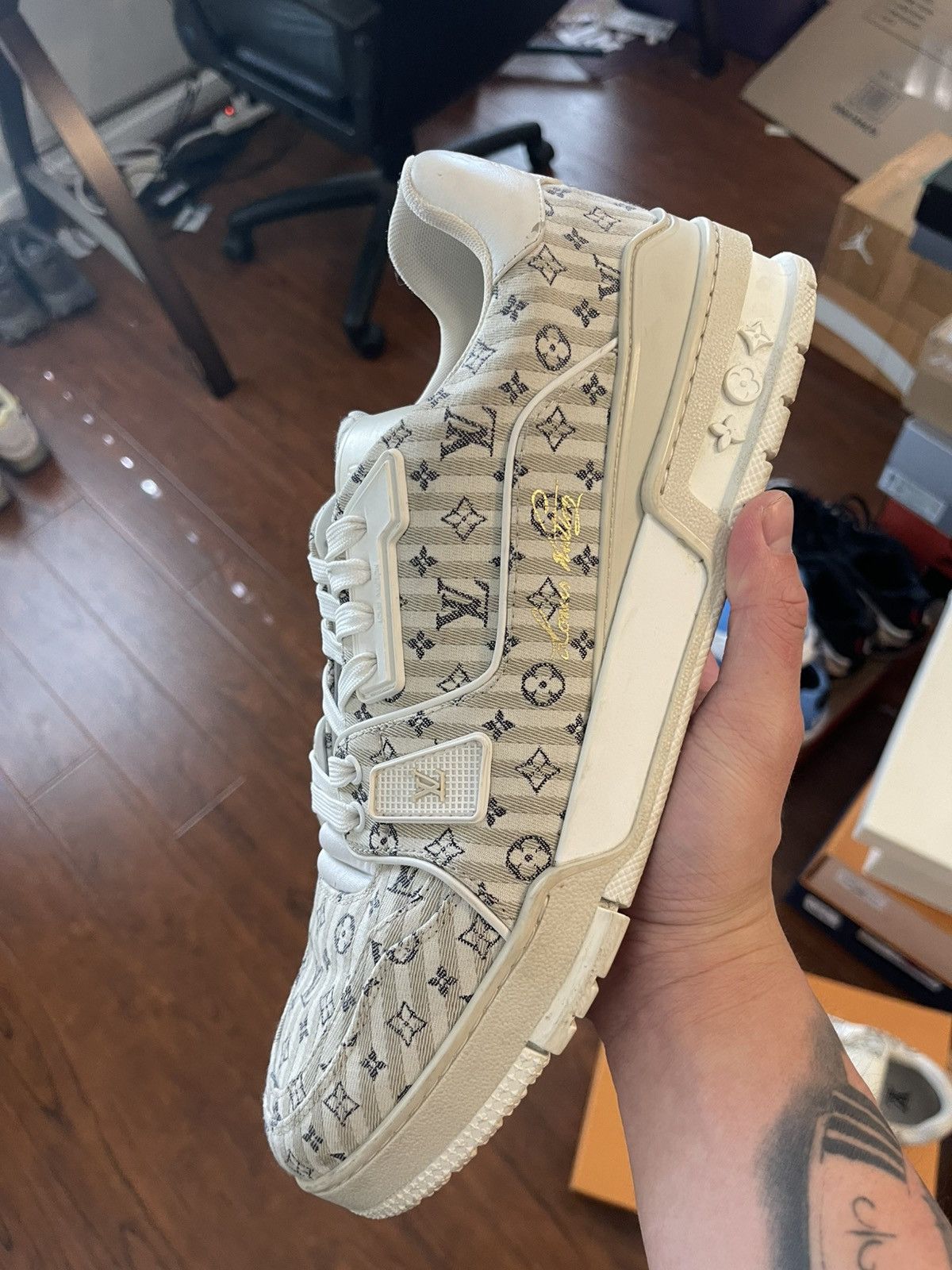 Louis Vuitton LV Trainer Biege Monogram Size 10LV/11.5-12US Size US 11.5 / EU 44-45 - 1 Thumbnail