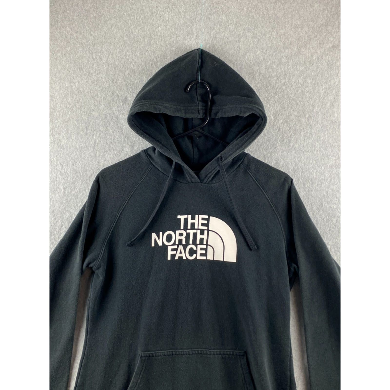 The North Face The North Face Hoodie Womens M Black Pullover Fleece Graphic Logo Pockets Size M / US 6-8 / IT 42-44 - 2 Thumbnail