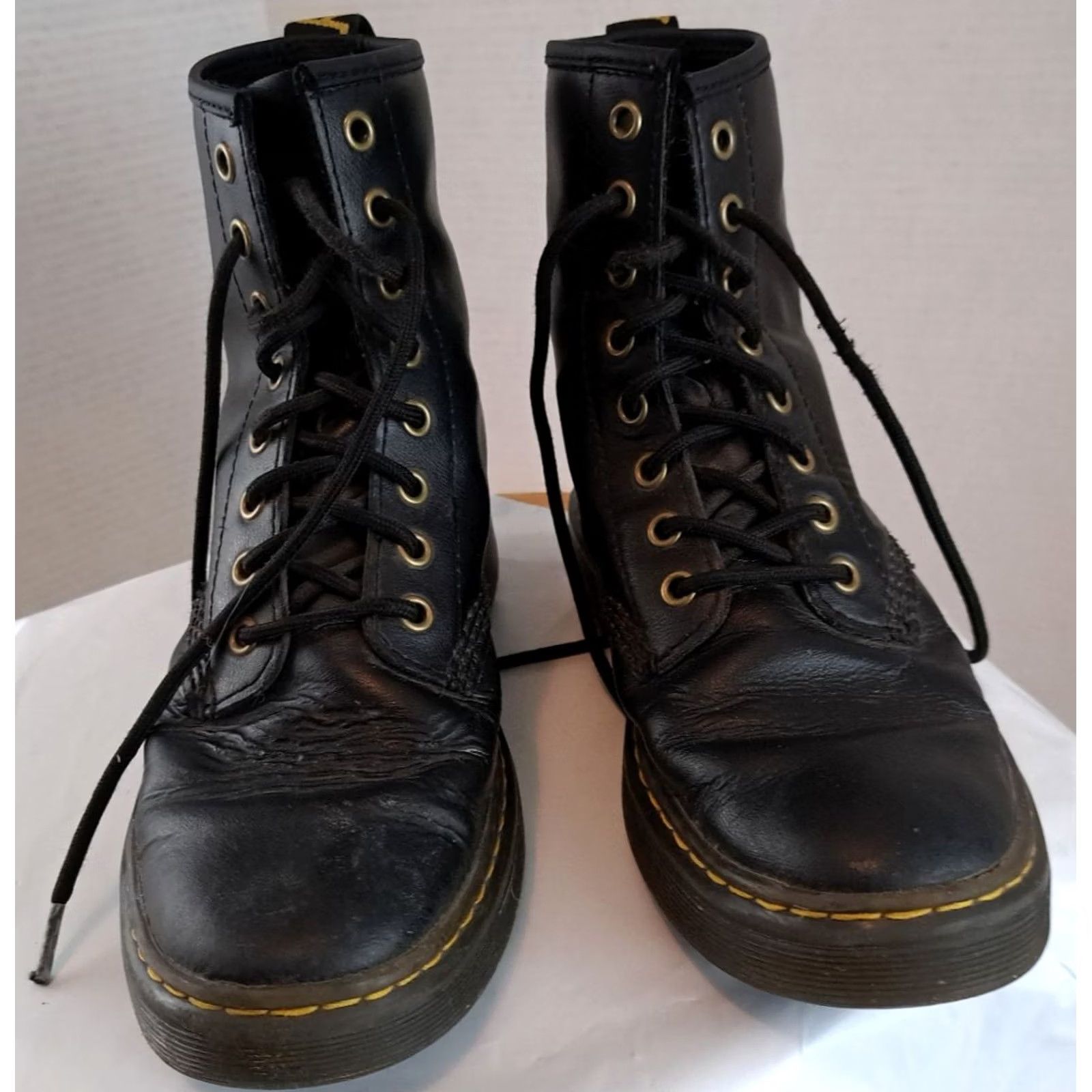 Dr. Martens VINTAGE Dr. Martens 1460 Zavala Combat Boots Boots Mens US 7 UK 6 EU 39 Black Leather Ankle Lace Up Round Toe Size US 7 / EU 40 - 2 Thumbnail