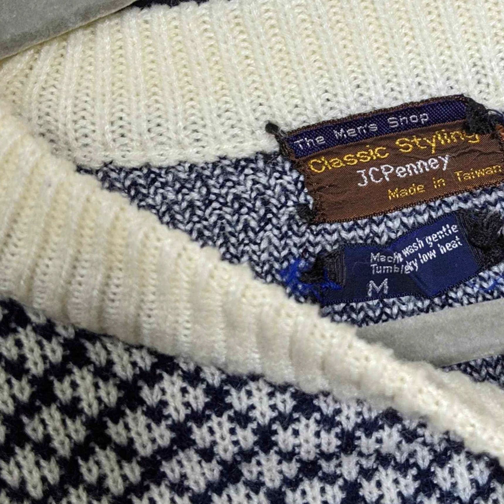 JCPenney VINTAGE jcpenney Sweater Unisex Adults M Pullover Multi Rethink: Nordic Xmas Cable Knit Snowflake Holiday Christmas 90s Womens Mens Size US M / EU 48-50 / 2 - 3 Thumbnail