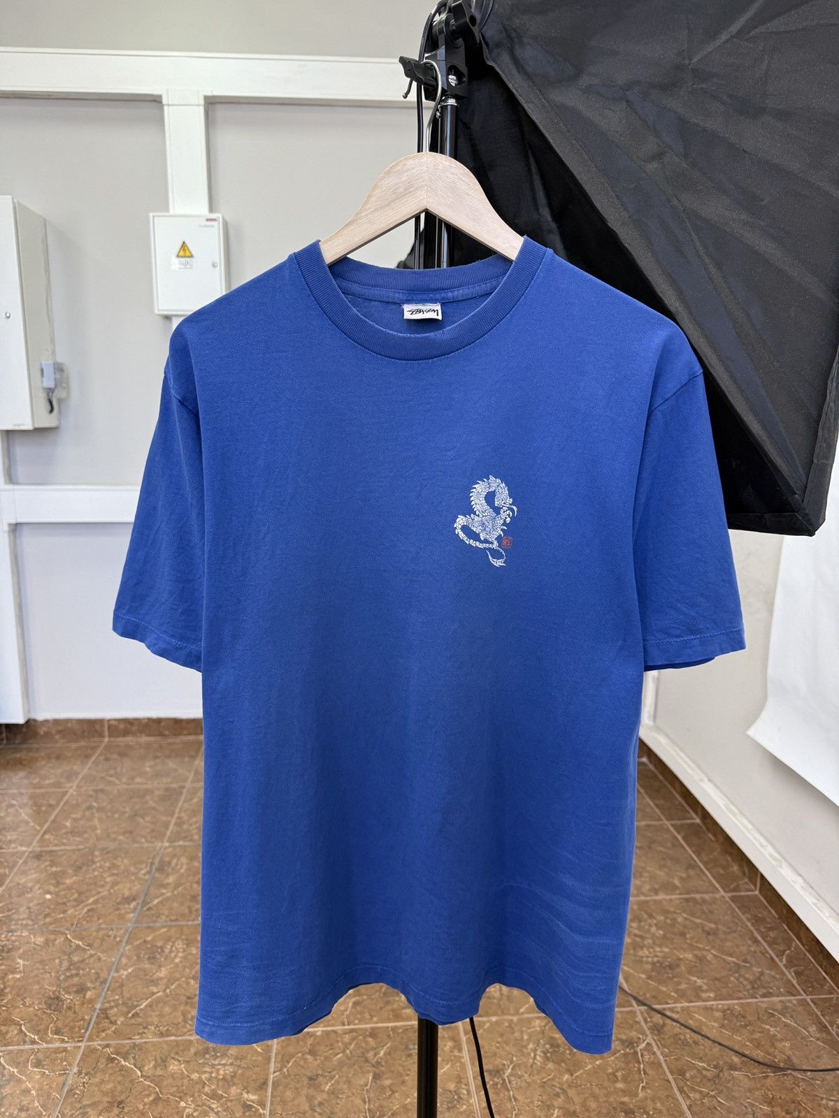 Stussy × Vintage 🇯🇵🐲 Vintage 90s Stussy Dragon Japan Retro T-Shirt Rare Y2K Size US M / EU 48-50 / 2 - 2 Thumbnail