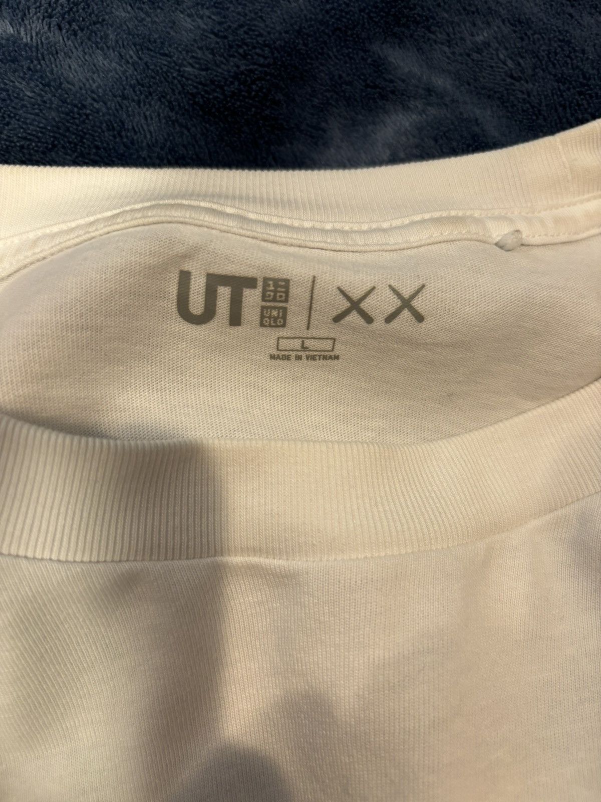 Kaws × Uniqlo KAWS X UNIQLO PAINTING TEE L Size US L / EU 52-54 / 3 - 3 Thumbnail