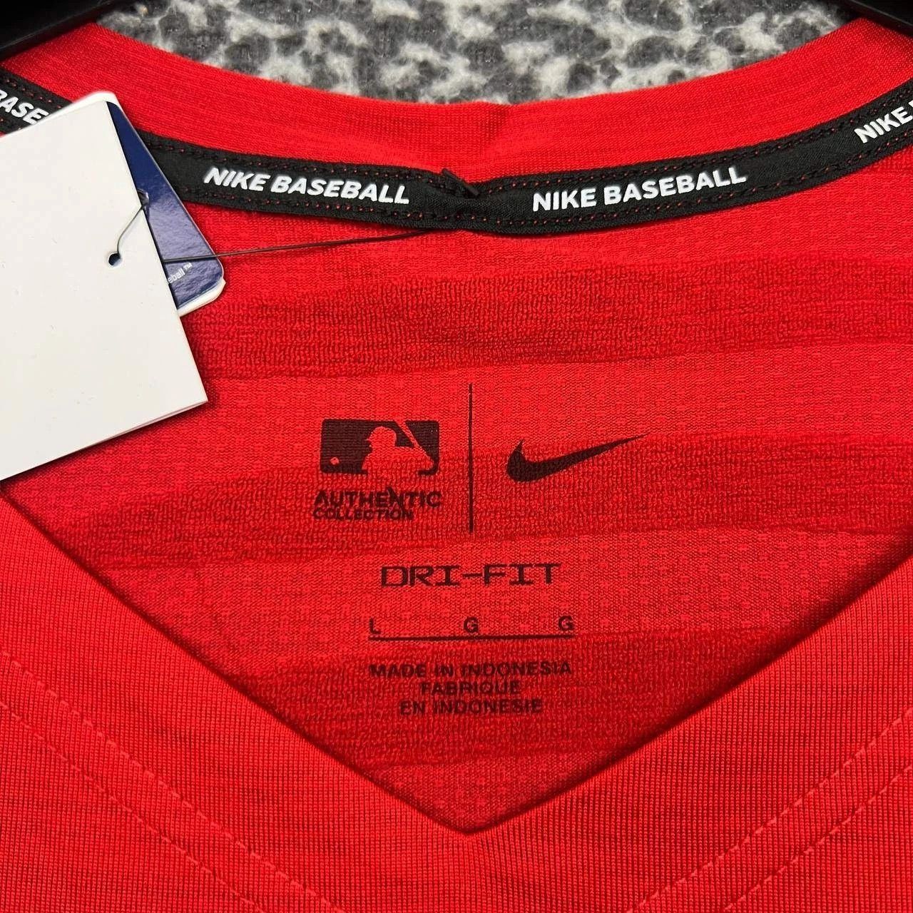 Nike Nike Dri-Fit Shirt Men Washington Nationals V Neck New L Size US L / EU 52-54 / 3 - 3 Thumbnail