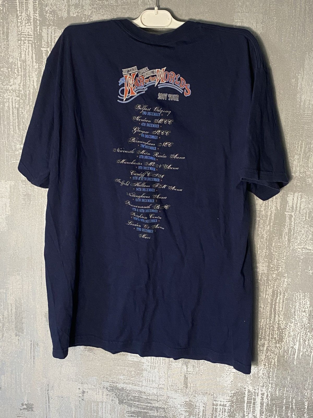 Vintage Vintage The War Of The Worlds Jeff Wayne’s Tour 2007 T-shirt Size US L / EU 52-54 / 3 - 8 Thumbnail