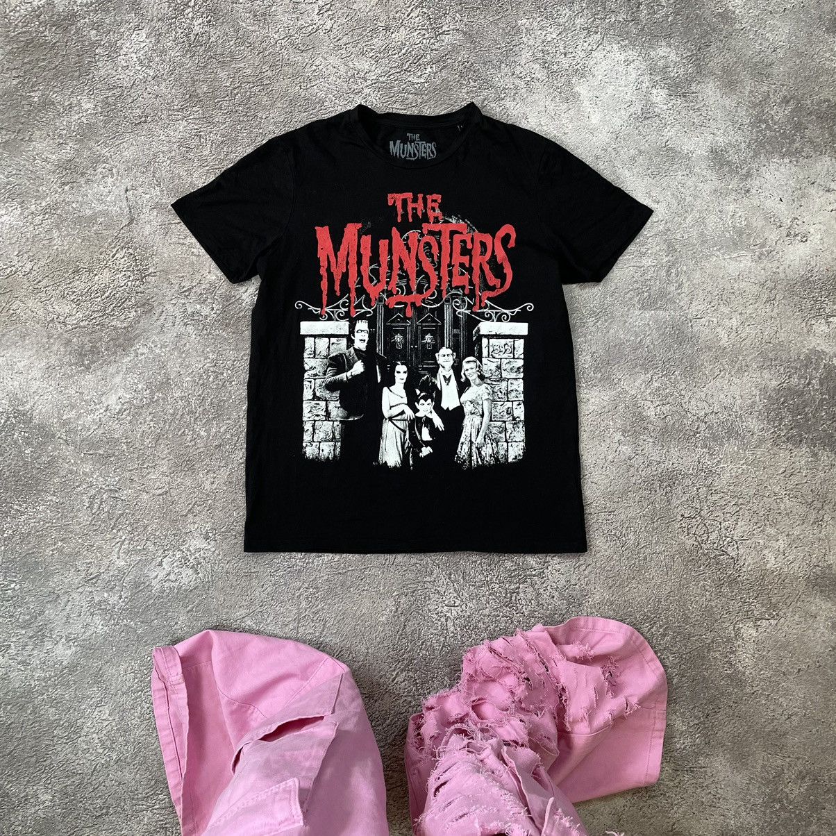 Vintage Vintage 2000s Munsters Graphic Tee Horror Punk Aesthetic M Size US M / EU 48-50 / 2 - 1 Thumbnail