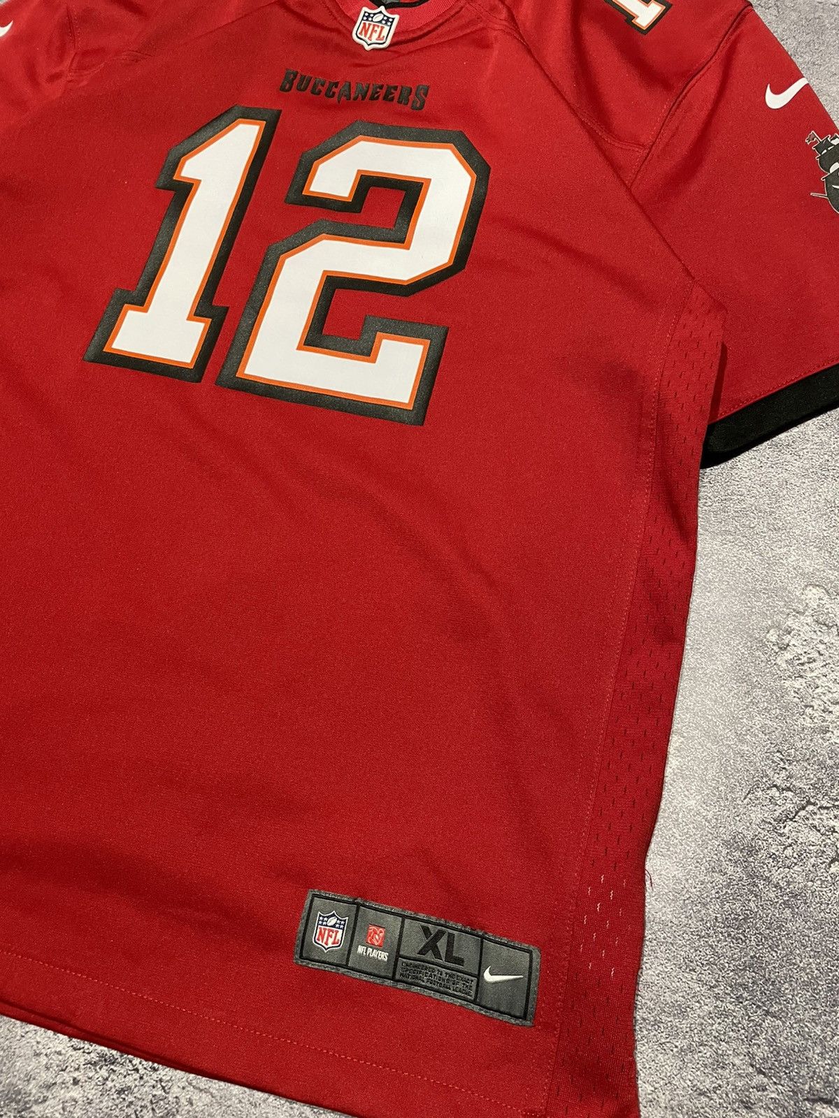 NFL Vintage Nike Tampa Bay Buccaneers #12 Tom Brady NFL Jersey Size US XL / EU 56 / 4 - 4 Thumbnail