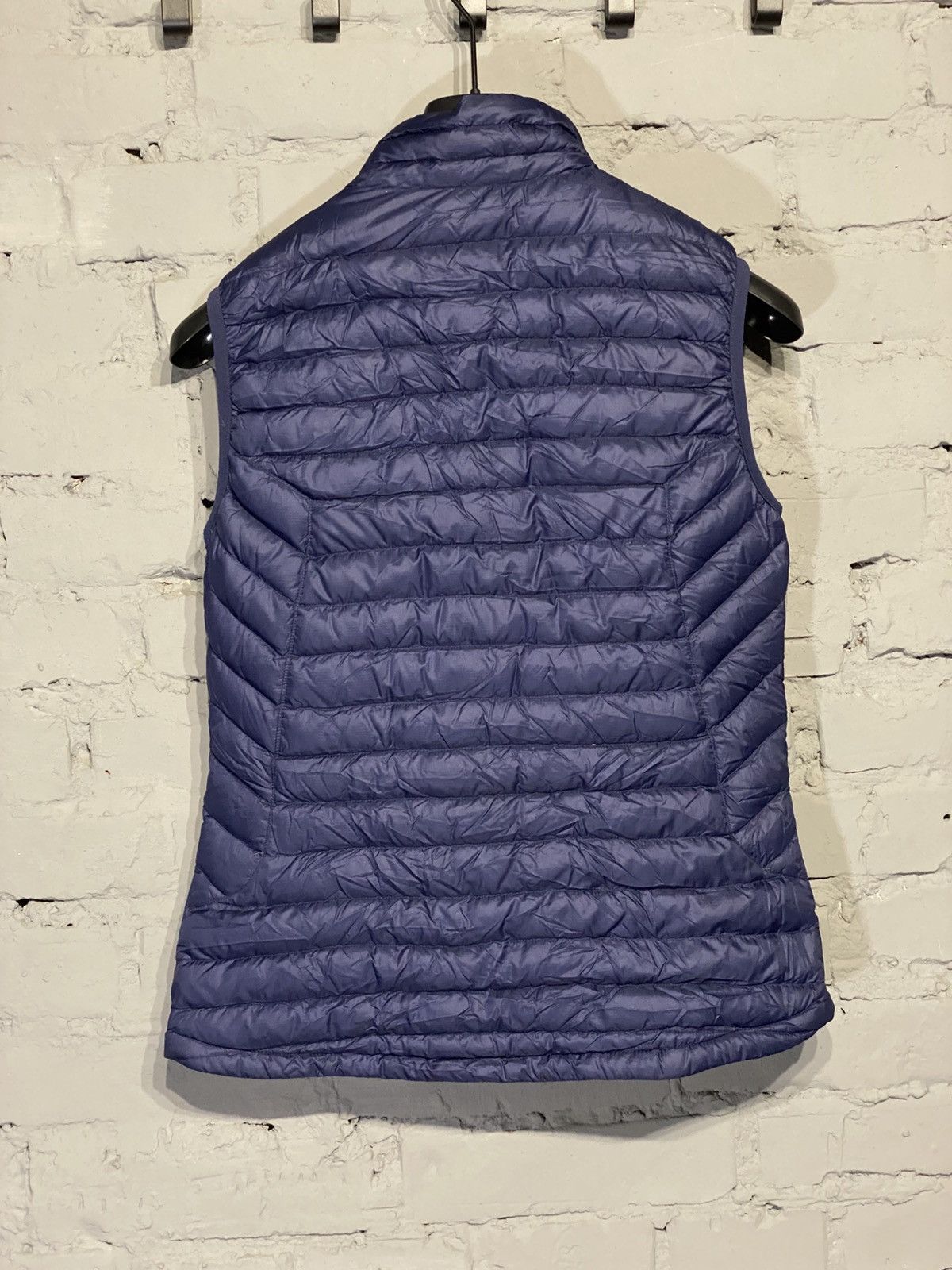 Rab × Vintage Rab vest puffer dark blue pink gorpcore S Size S / US 4 / IT 40 - 2 Thumbnail