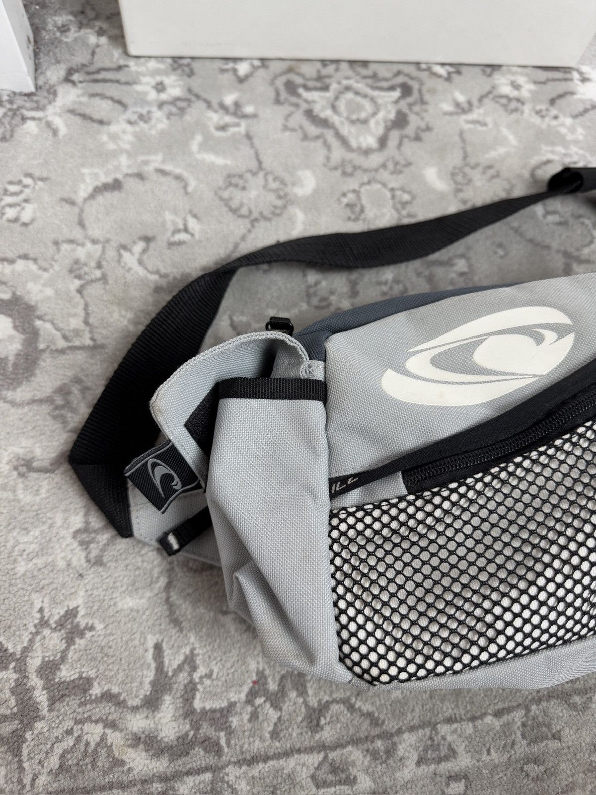 O'Neill × Vintage Vintage 90s O’neill grey sling / crossbody bag gorpcore surf Size ONE SIZE - 3 Thumbnail