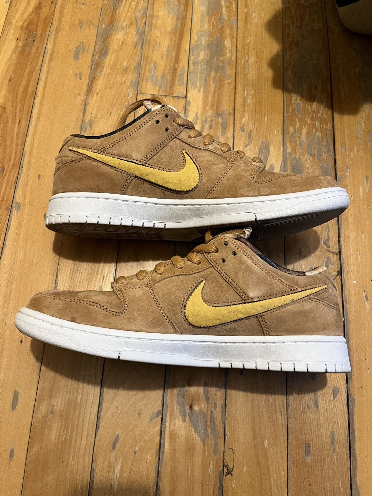 Nike Nike SB Dunk Low Pro NOTE “Brew and Biscuits” Size US 10.5 / EU 43-44 - 2 Thumbnail