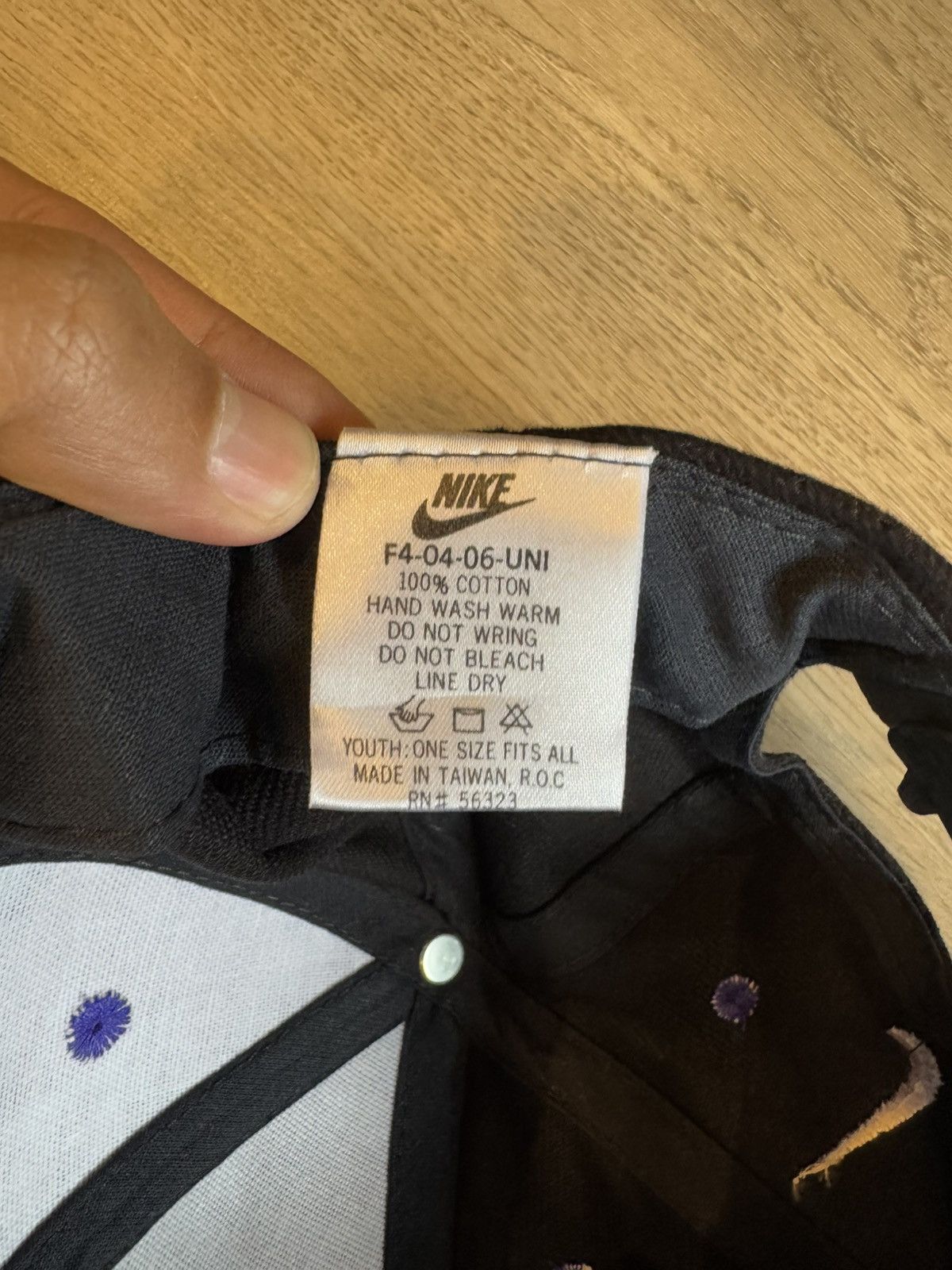 Nike VINTAGE NIKE HAT TWO COLOUR Size ONE SIZE - 6 Thumbnail