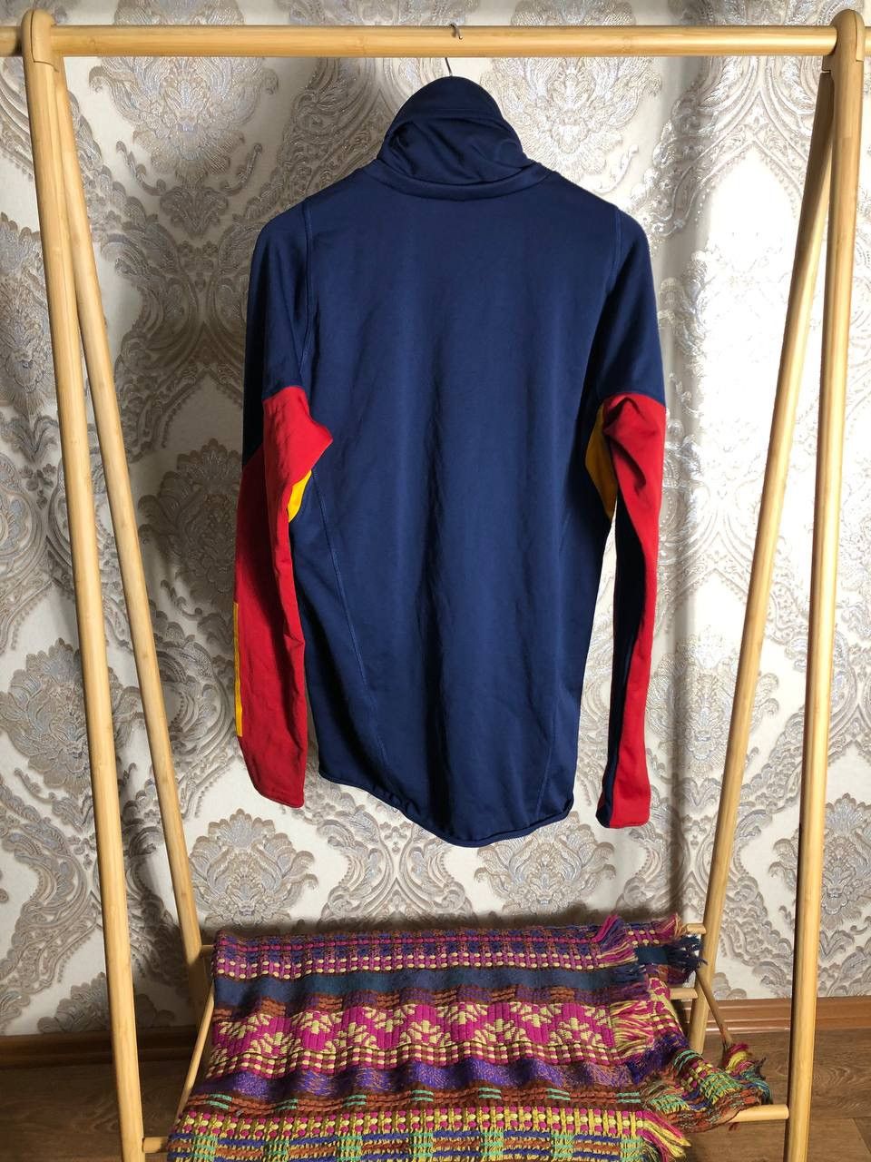Adidas VINTAGE ADIDAS SPAIN SOCCER JERSEY MADRID RETRO BARCELONA Size US L / EU 52-54 / 3 - 5 Thumbnail