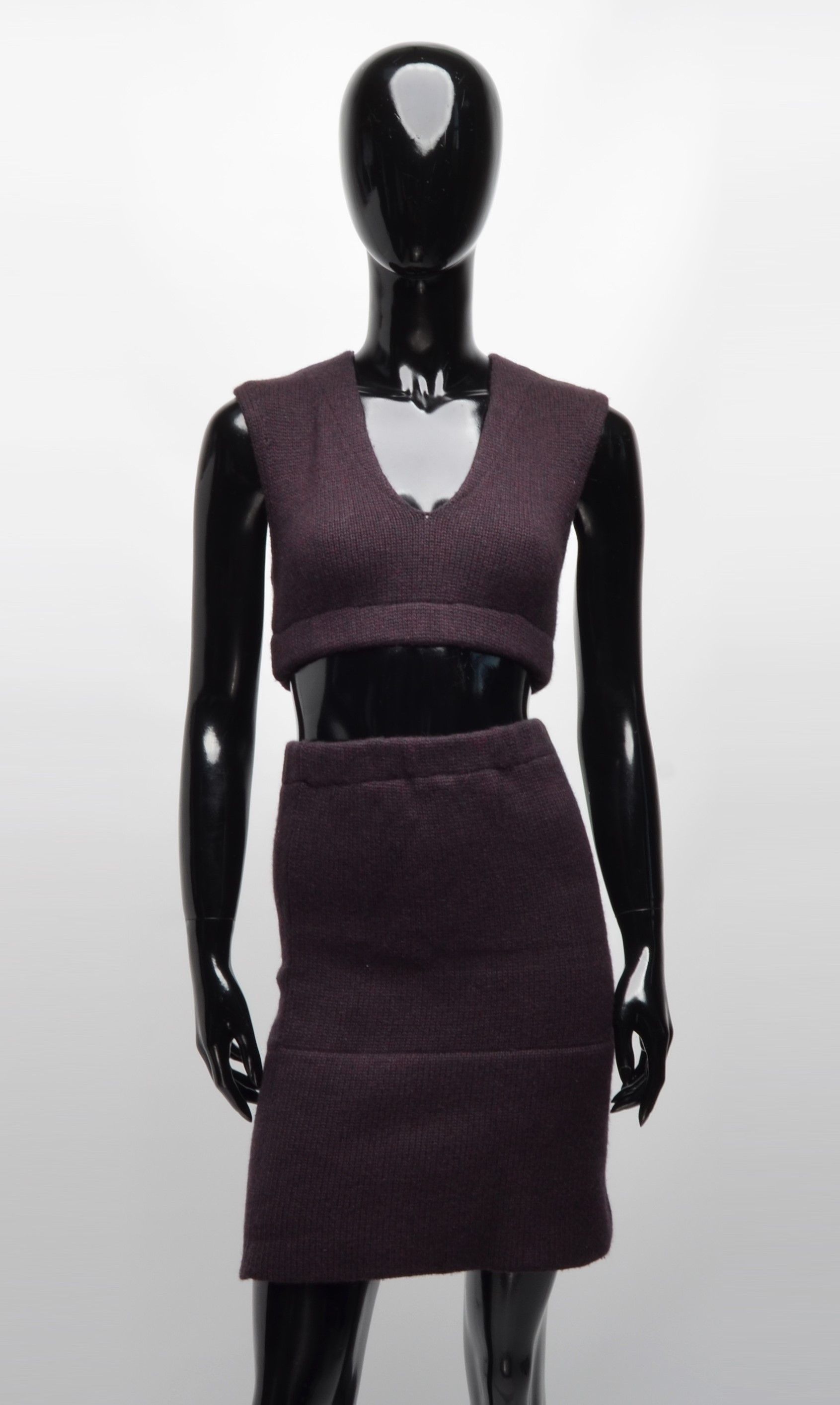 Louis Vuitton Louis Vuitton Cashmere Set Top + Skirt Size M / US 6-8 / IT 42-44 - 1 Thumbnail