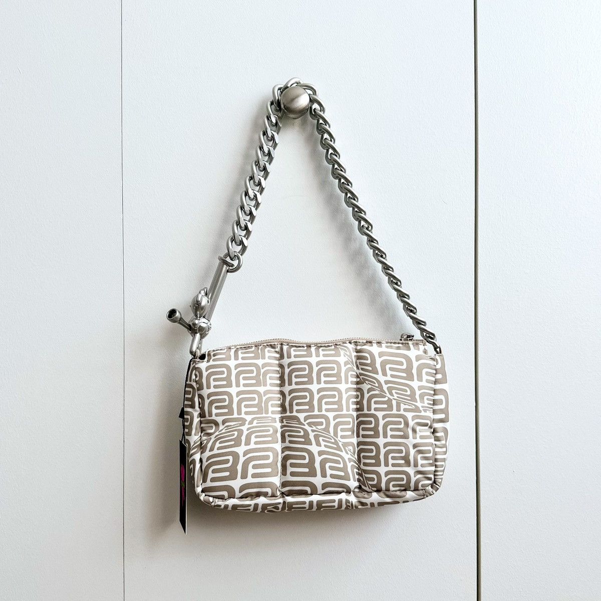 Heaven by Marc Jacobs Heaven by Marc Jacobs x Barragán Monogram Shoulder Bag NWT Size ONE SIZE - 5 Thumbnail