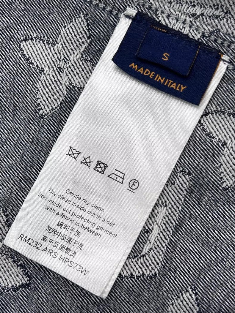 Louis Vuitton Louis Vuitton Louis Vuitton Blue Short Sleeve Shirt for Me Size US S / EU 44-46 / 1 - 9 Thumbnail