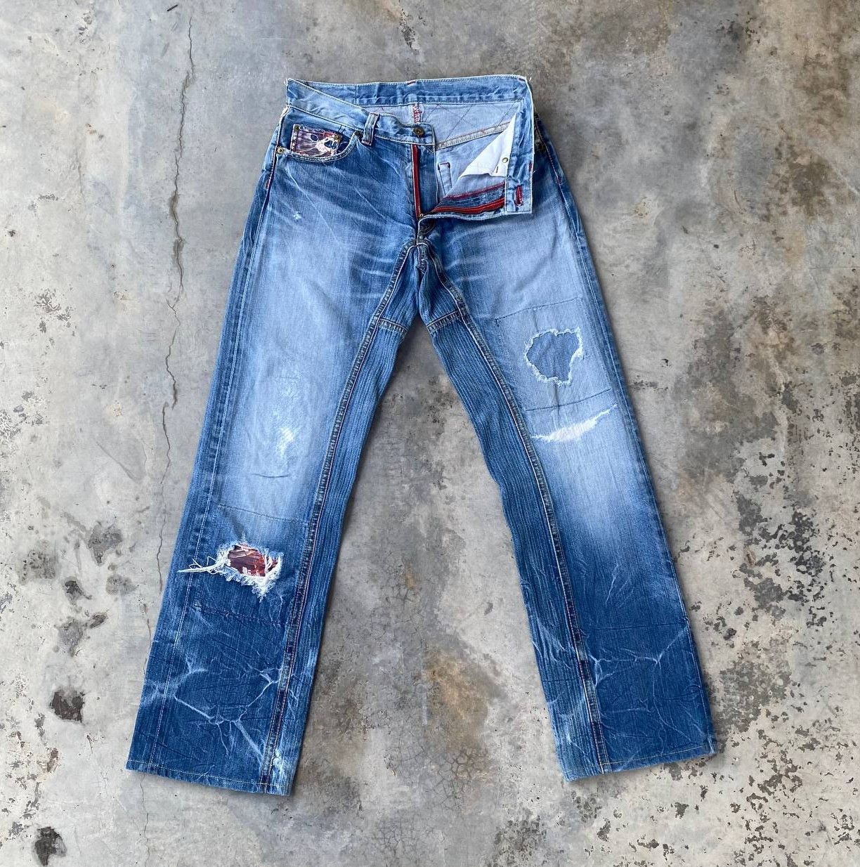 Eternal EXTERNAL JAPAN DISTRESSED THUNDERSTORM MARK FADED BLUE WASH Size US 30 / EU 46 - 7 Thumbnail
