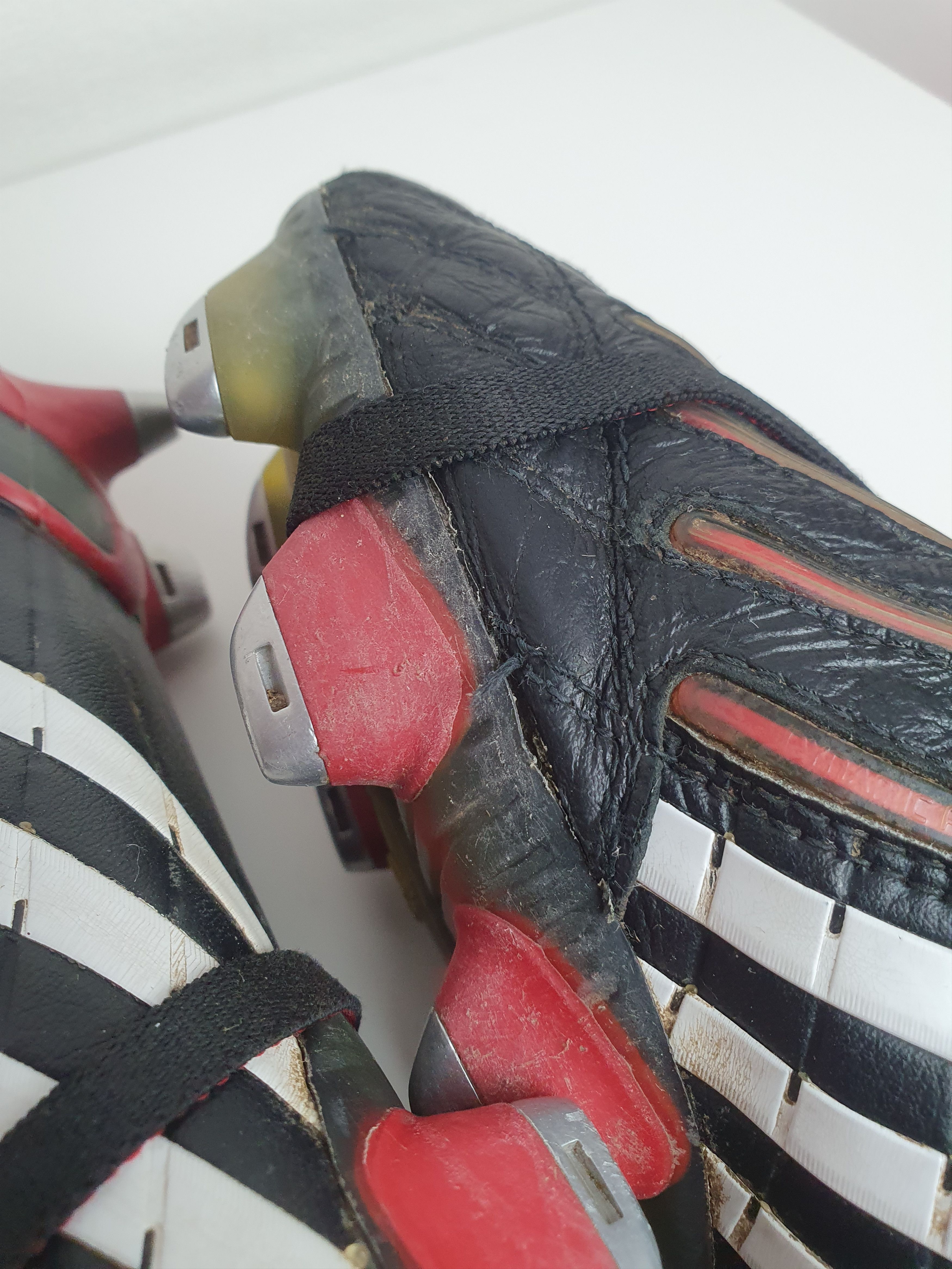 Adidas Vintage Soccer Football shoes Adidas Predator Powerswerve Size US 8 / EU 41 - 18 Thumbnail