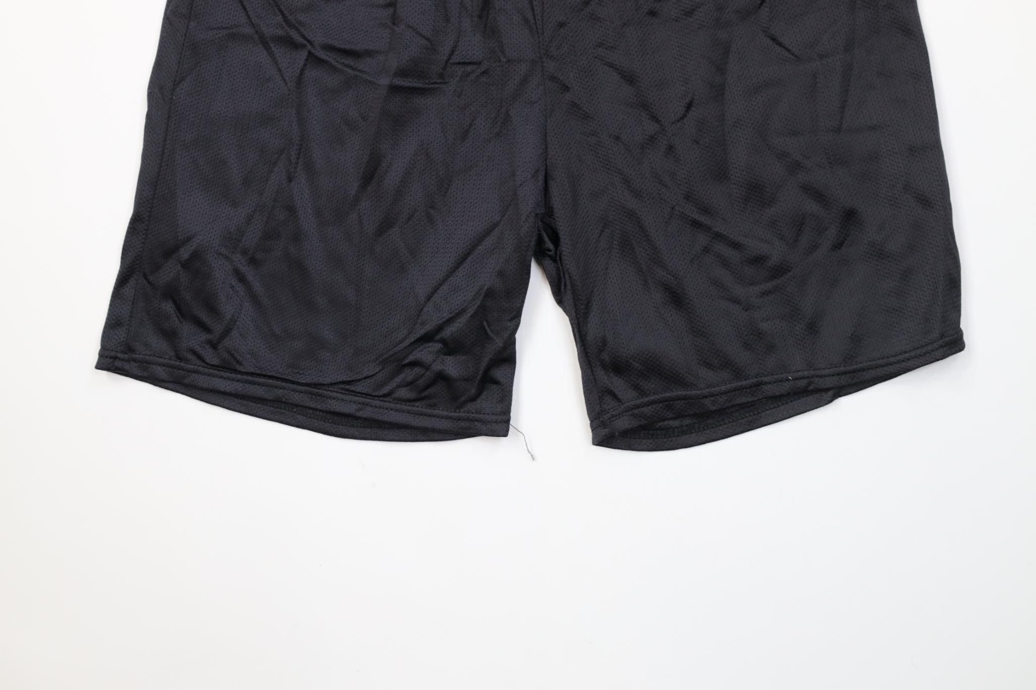 Vintage Vintage 90s Streetwear Mesh Above Knee Shorts Black USA Size US 32 / EU 48 - 4 Thumbnail