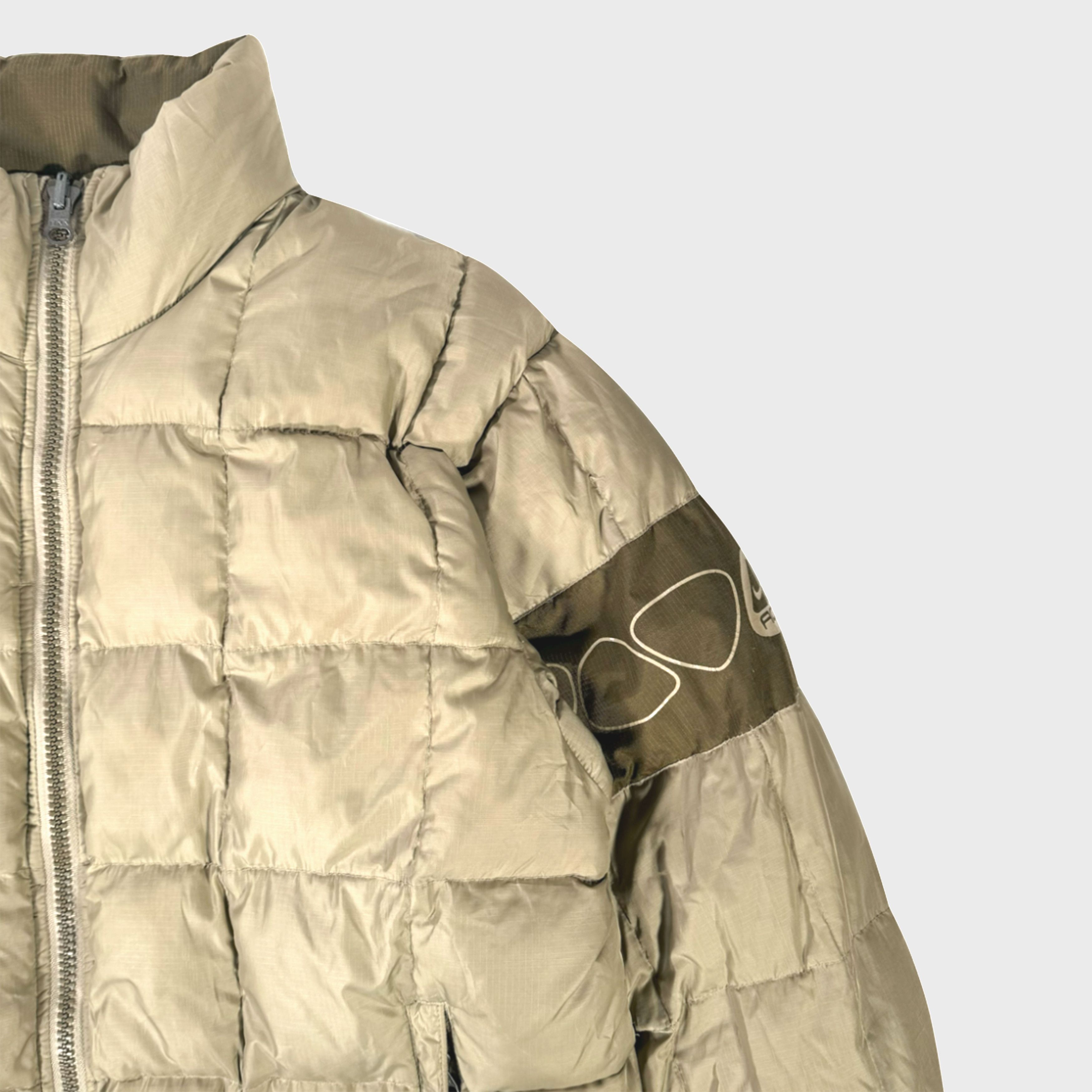 Nike ACG 2000's vintage Nike ACG Reversible Technical Puffer Jacket Size US L / EU 52-54 / 3 - 5 Thumbnail