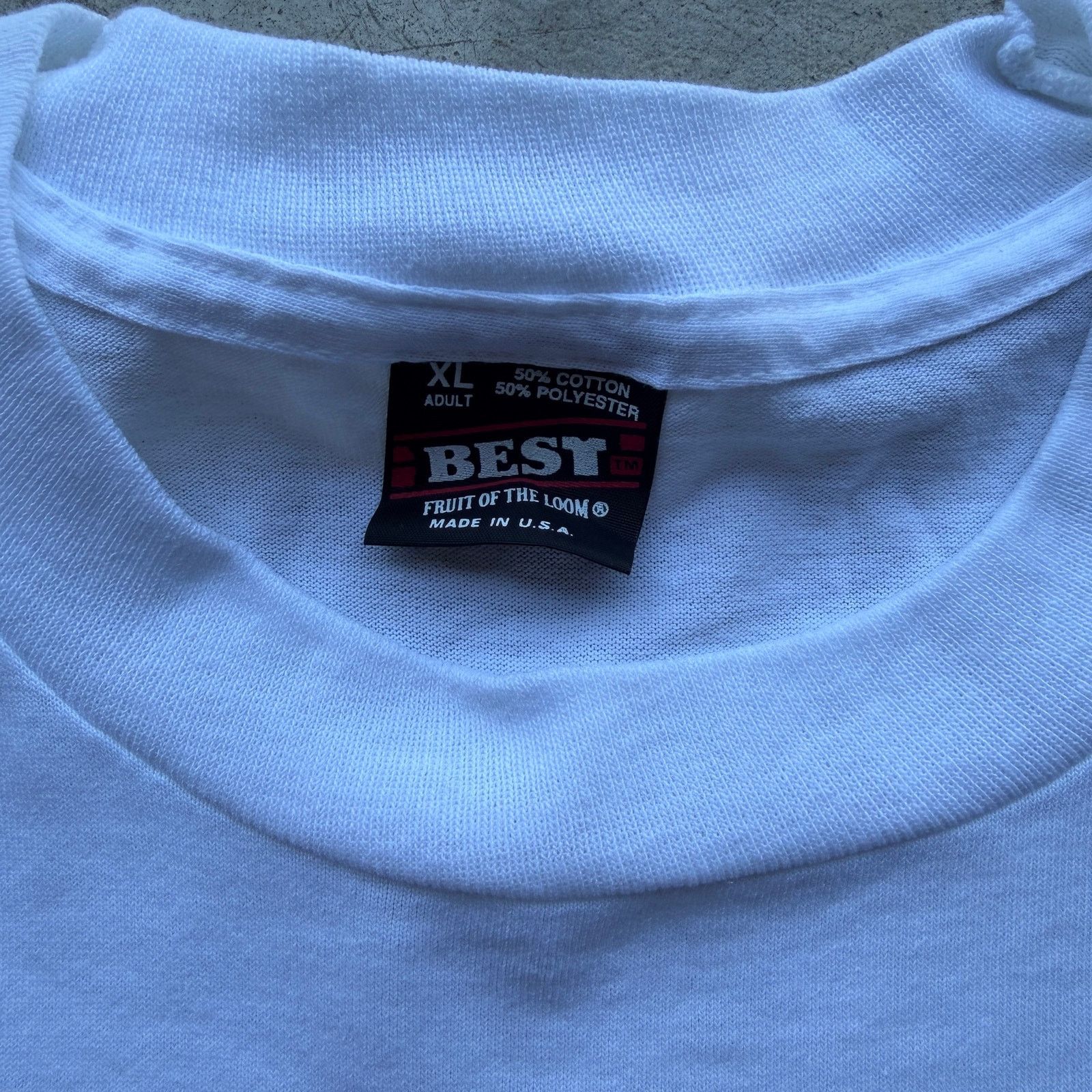 Other Vintage 90s Newport Pleasure White Graphic Tee Orange Script Size US XL / EU 56 / 4 - 2 Thumbnail