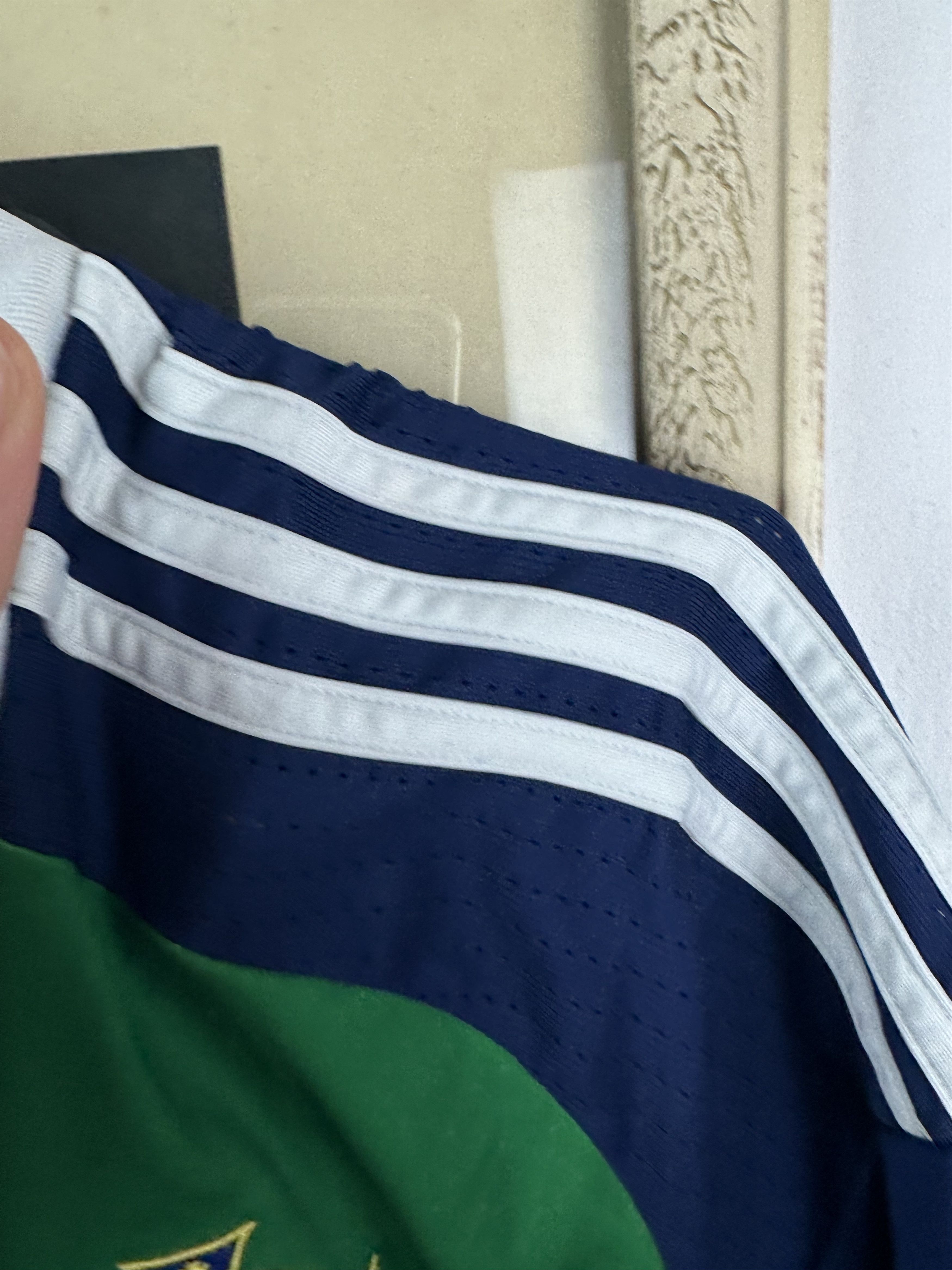 Adidas Northern Ireland football shirt 2015 #19 Allan Adidas Jersey Size US L / EU 52-54 / 3 - 11 Thumbnail
