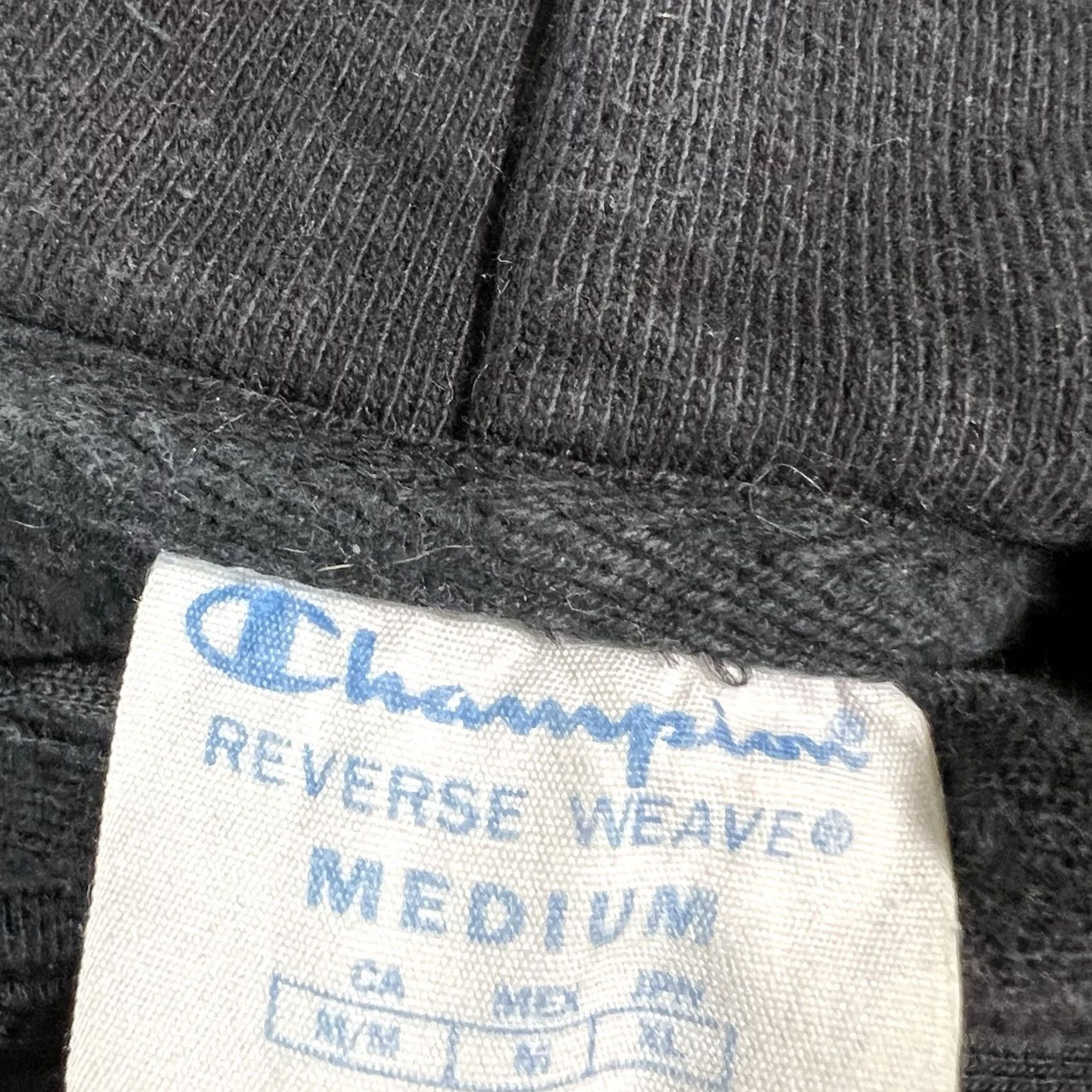Champion VINTAGE Champion Reverse Weave Hoodie Sweatshirt Mens Medium Black Pullover 90s Logo Adjustable Heavyweight Hooded Pockets Ribbed Cuffs Mens Size US M / EU 48-50 / 2 - 4 Thumbnail