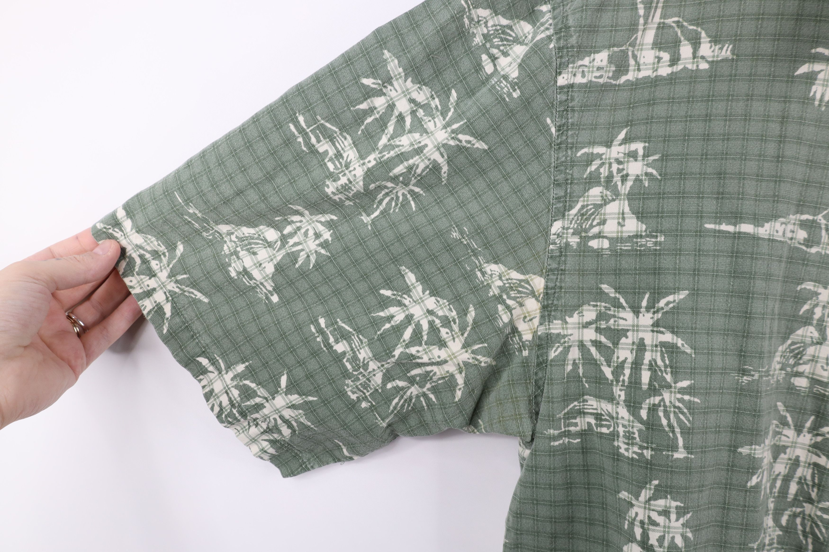Columbia × Vintage Vintage Columbia Palm Tree Hawaiian Beach Button Shirt Size US L / EU 52-54 / 3 - 8 Thumbnail