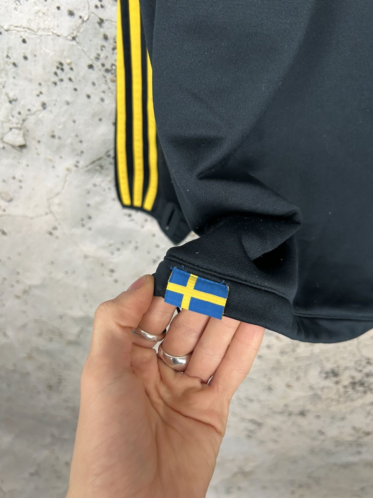 Adidas Adidas Sweden Soccer Jersey Training Football Streetwear Size US XL / EU 56 / 4 - 5 Thumbnail