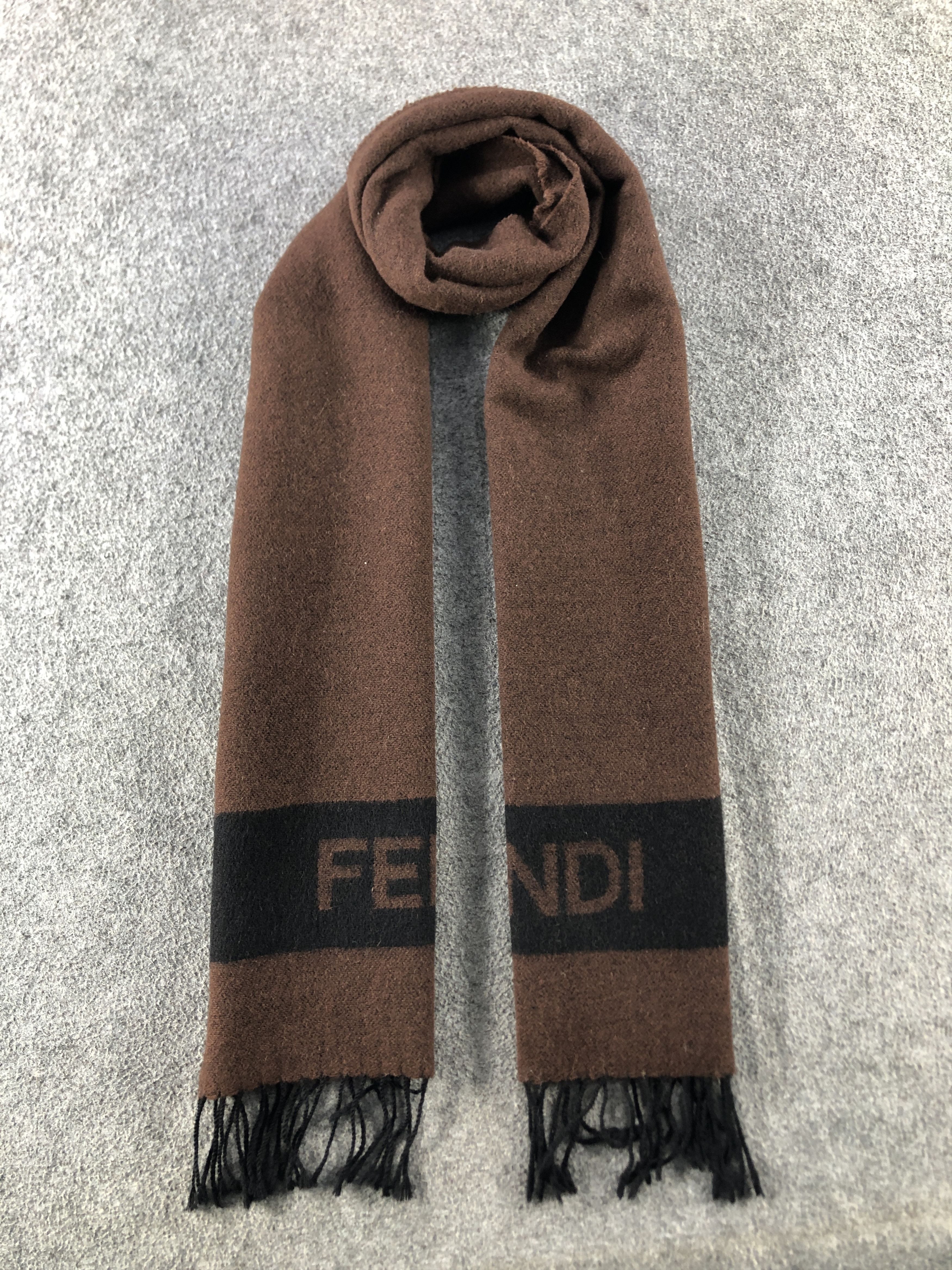 Fendi Fendi Scarf / Muffler / Neckwear P920 Size ONE SIZE - 1 Thumbnail